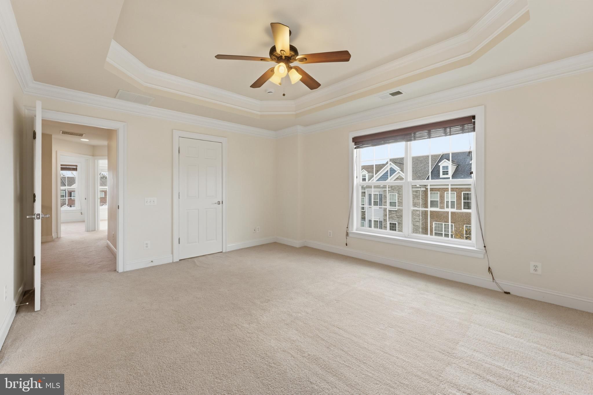 EAST GATE - Residential