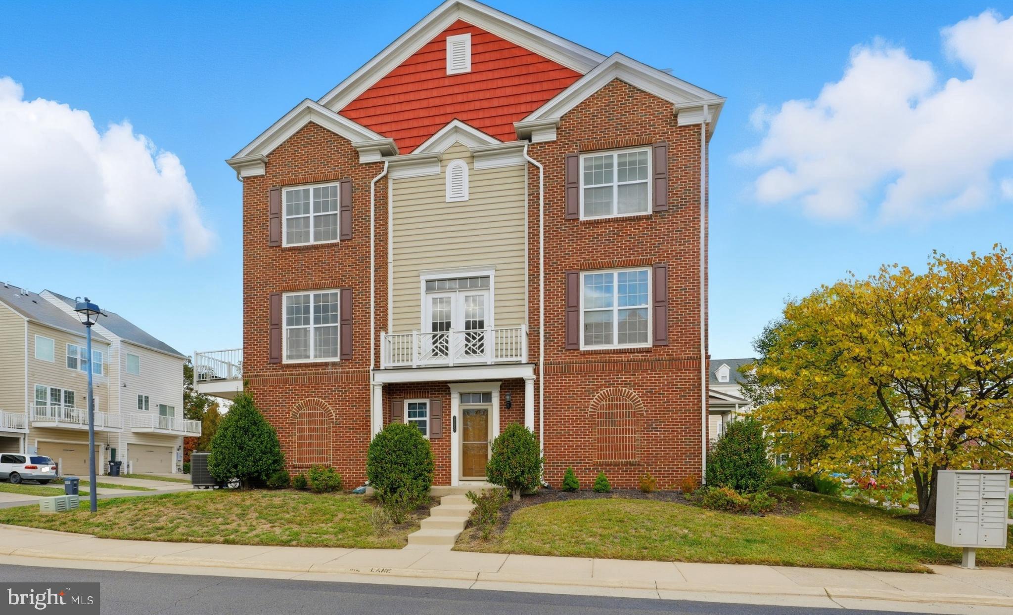 EAST GATE - Residential