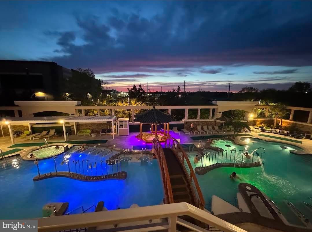 EAST GATE - Residential