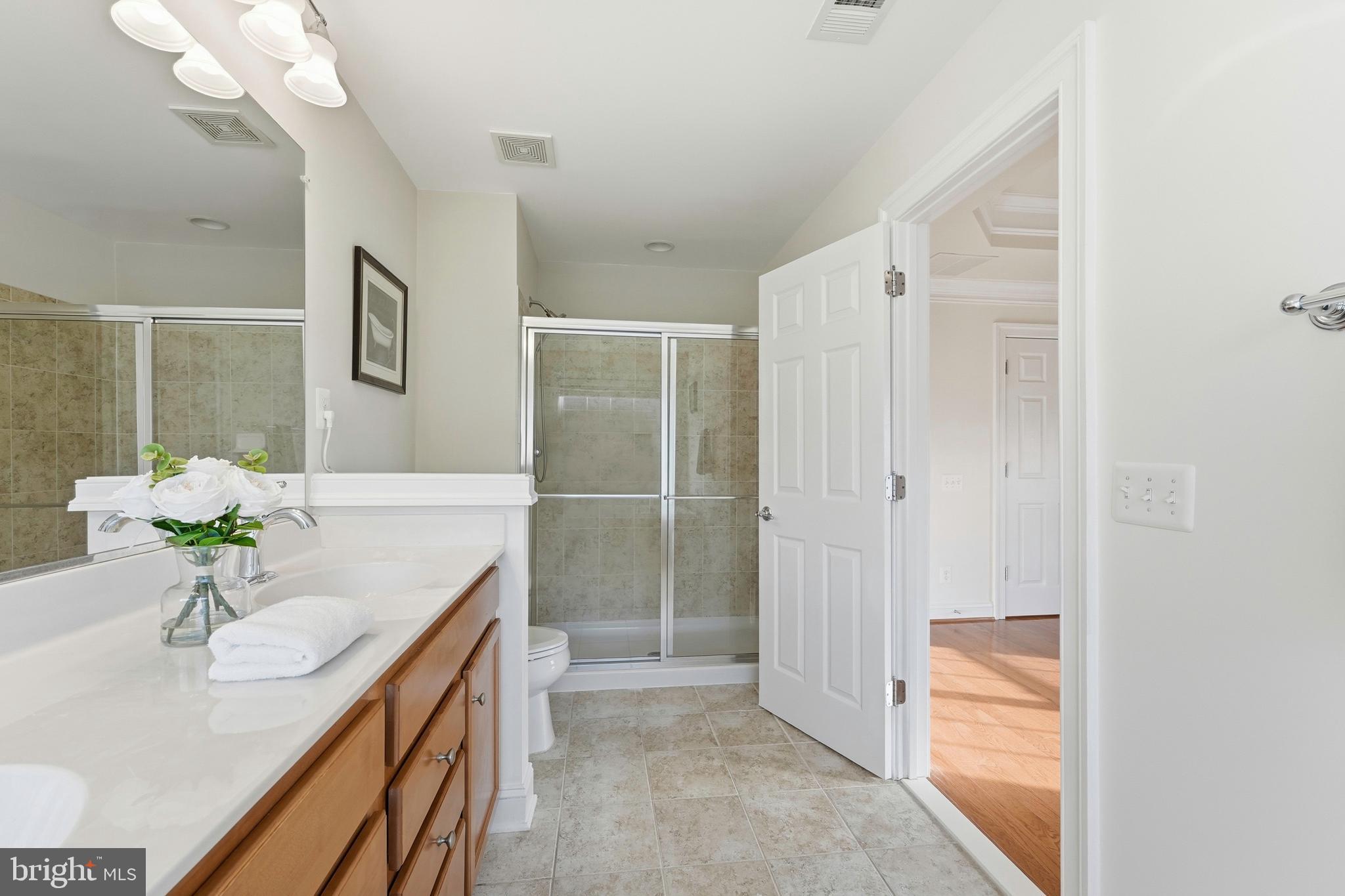 EAST GATE - Residential