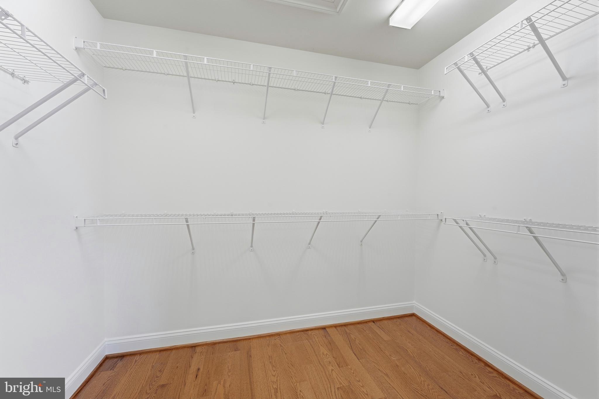 EAST GATE - Residential