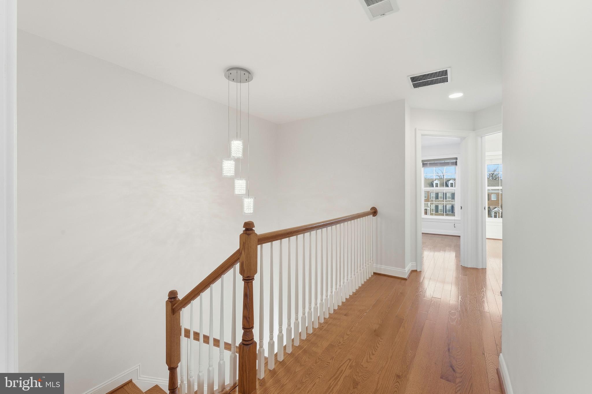 EAST GATE - Residential