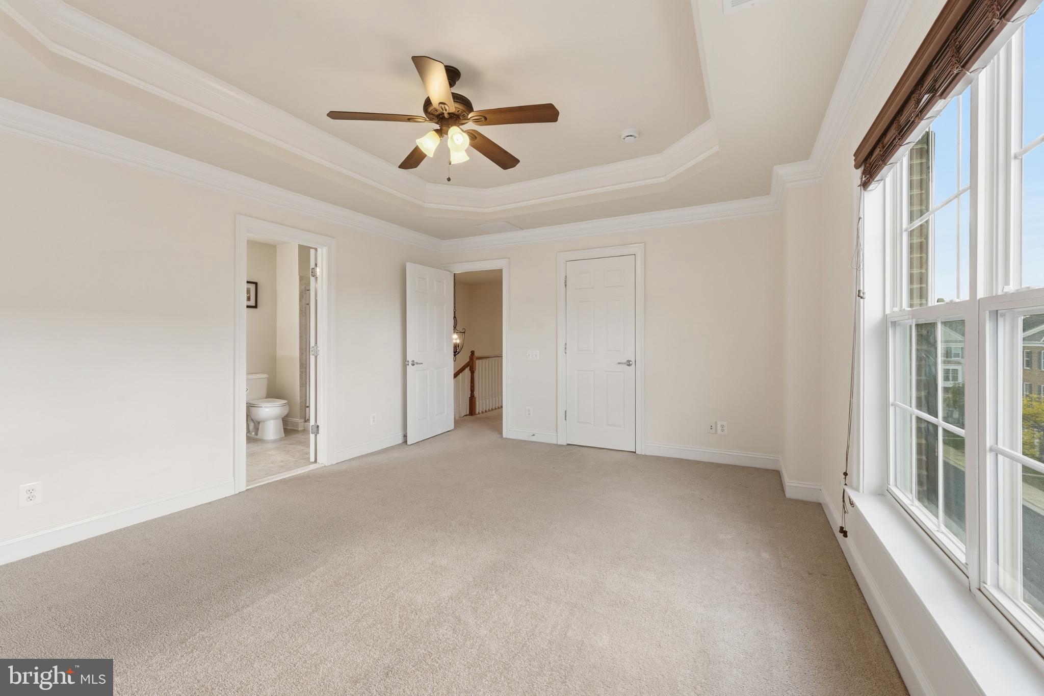 EAST GATE - Residential