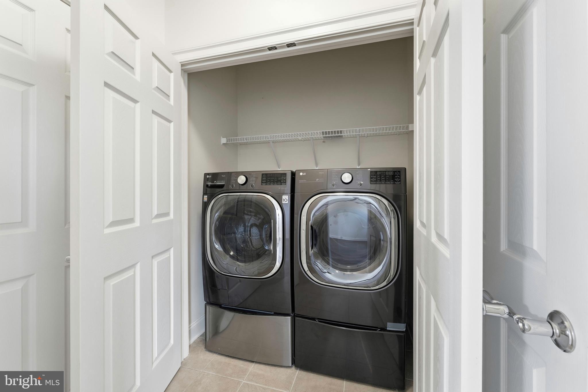 EAST GATE - Residential