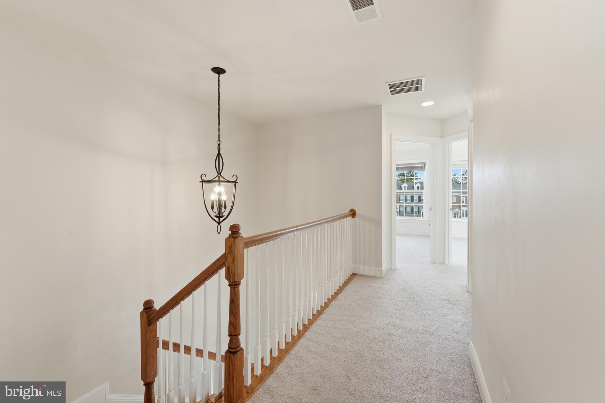 EAST GATE - Residential