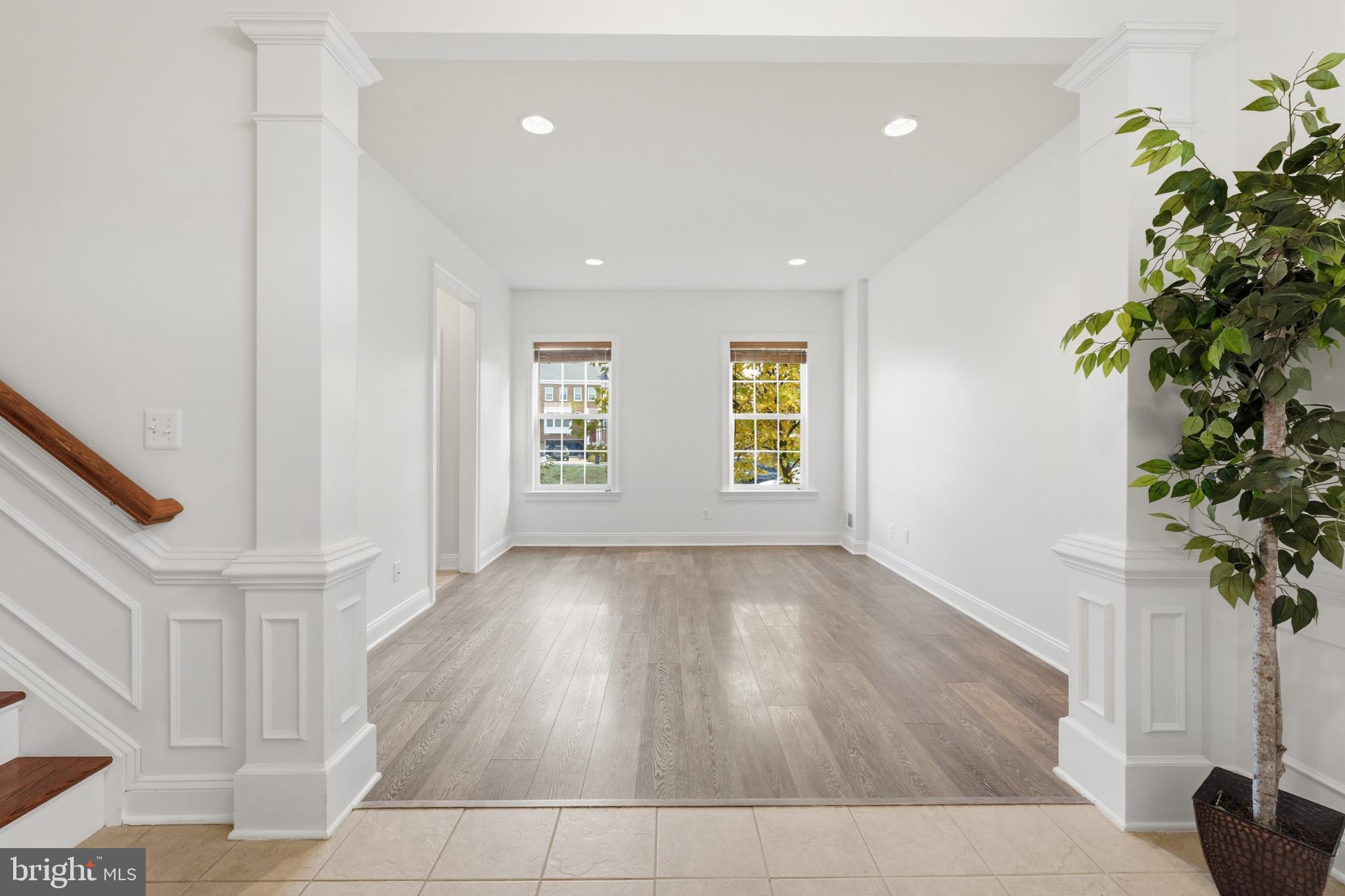 EAST GATE - Residential