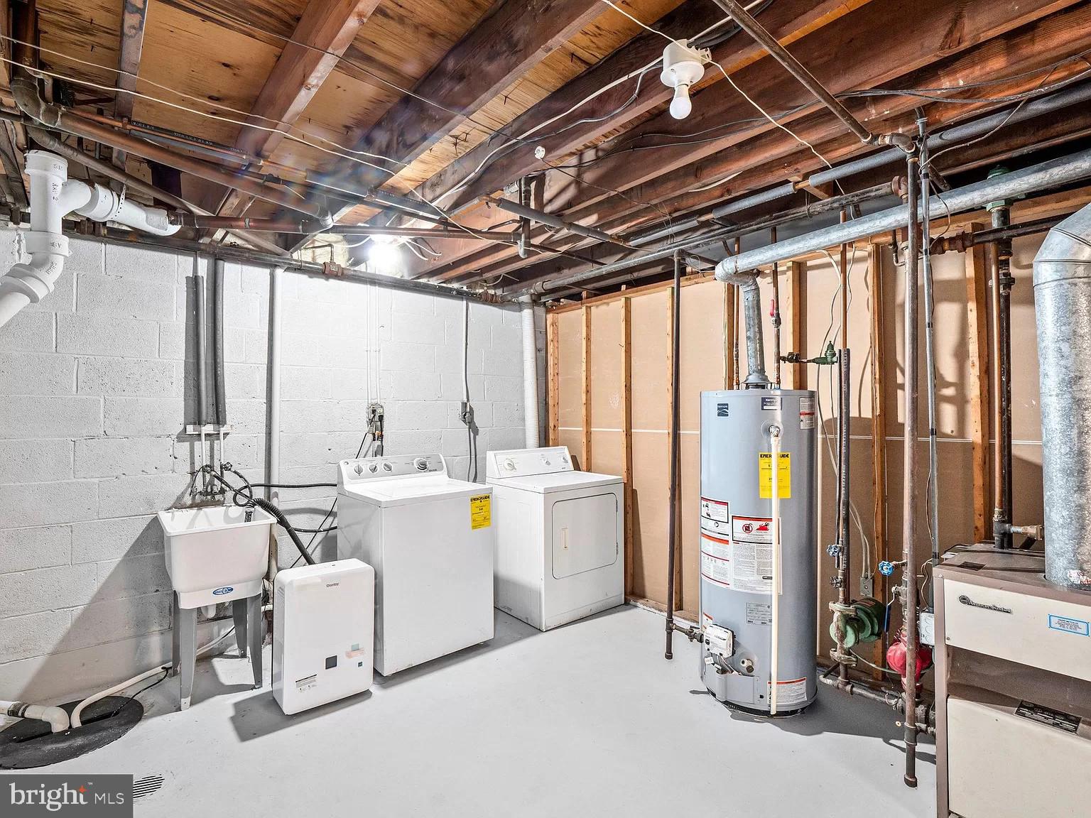 APPLE GROVE - Residential Lease