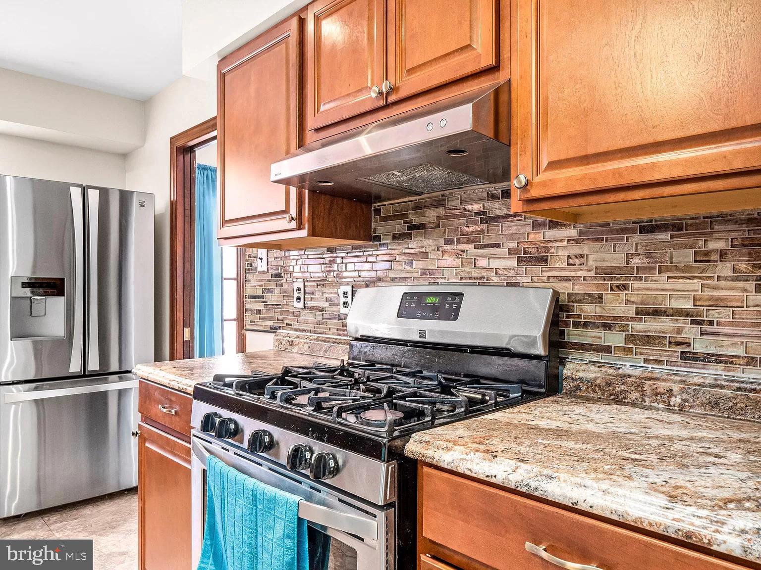 APPLE GROVE - Residential Lease