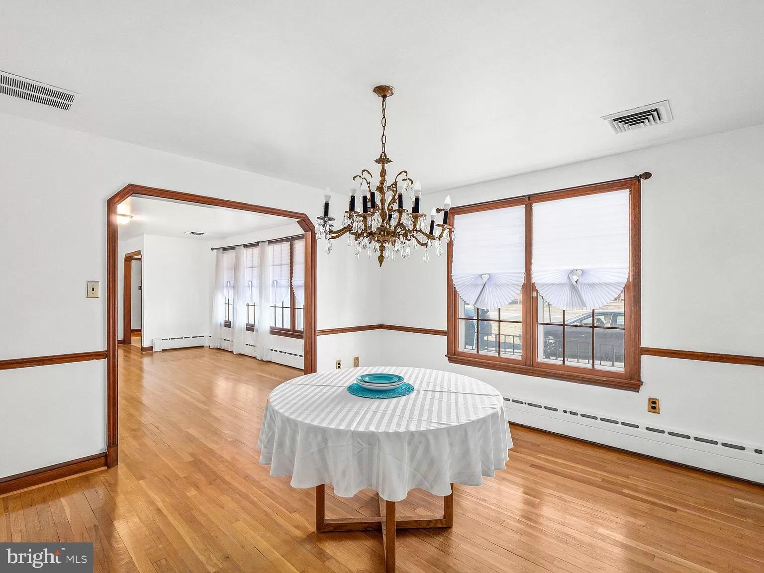 APPLE GROVE - Residential Lease