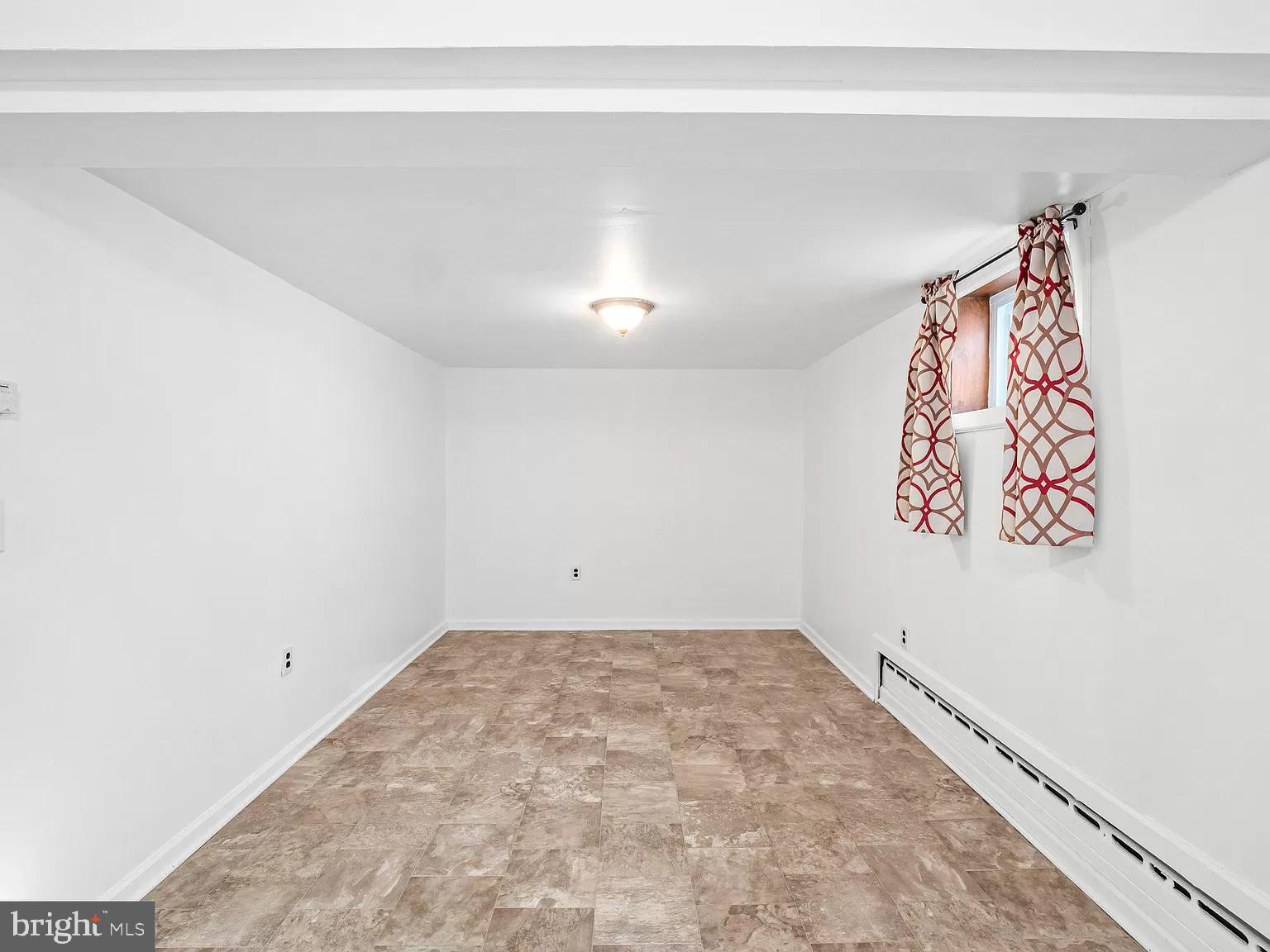 APPLE GROVE - Residential Lease