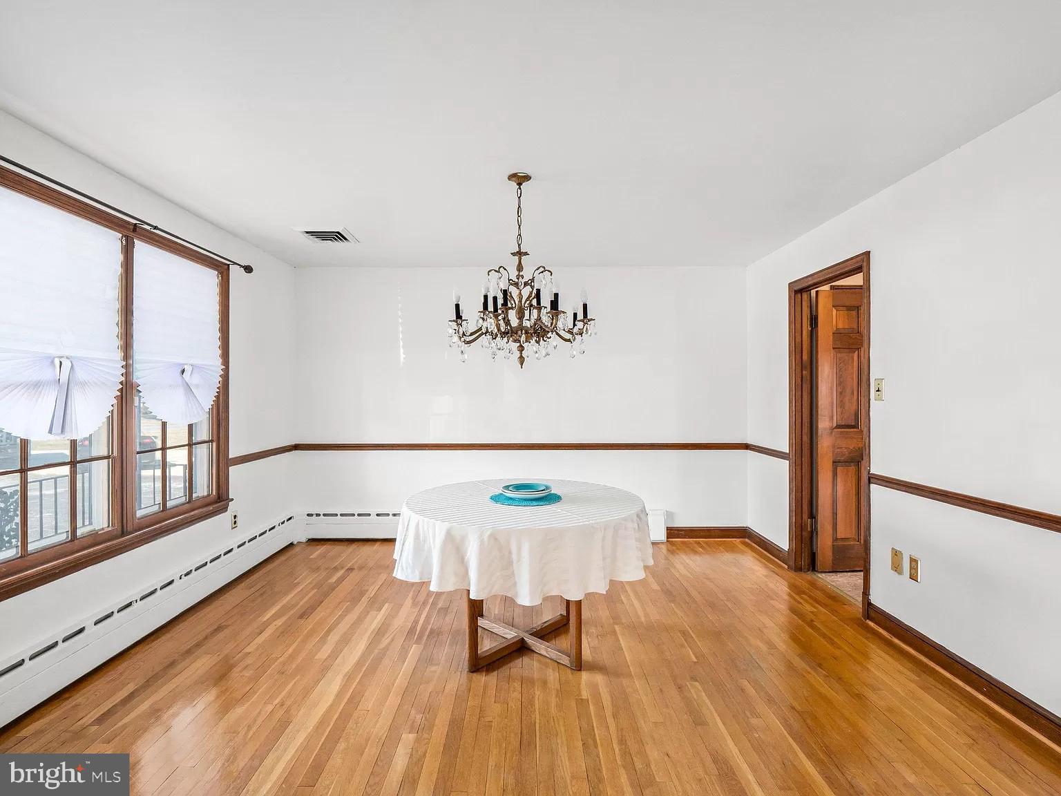 APPLE GROVE - Residential Lease