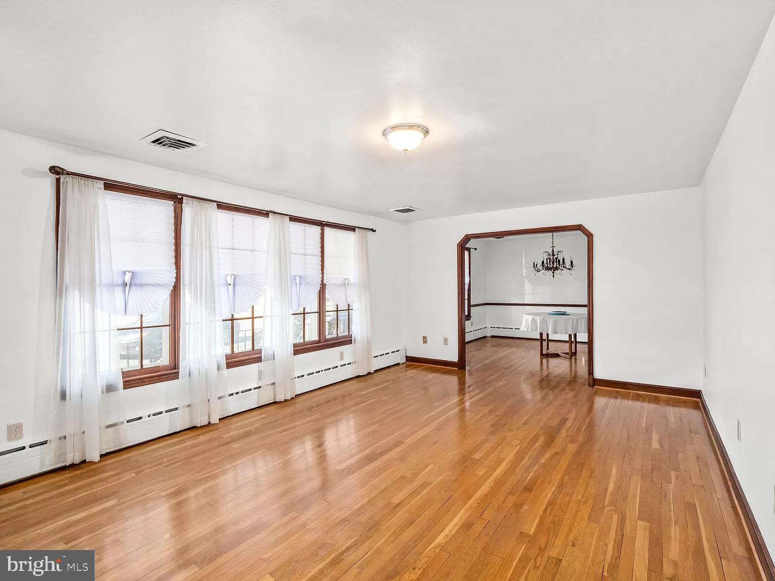 APPLE GROVE - Residential Lease