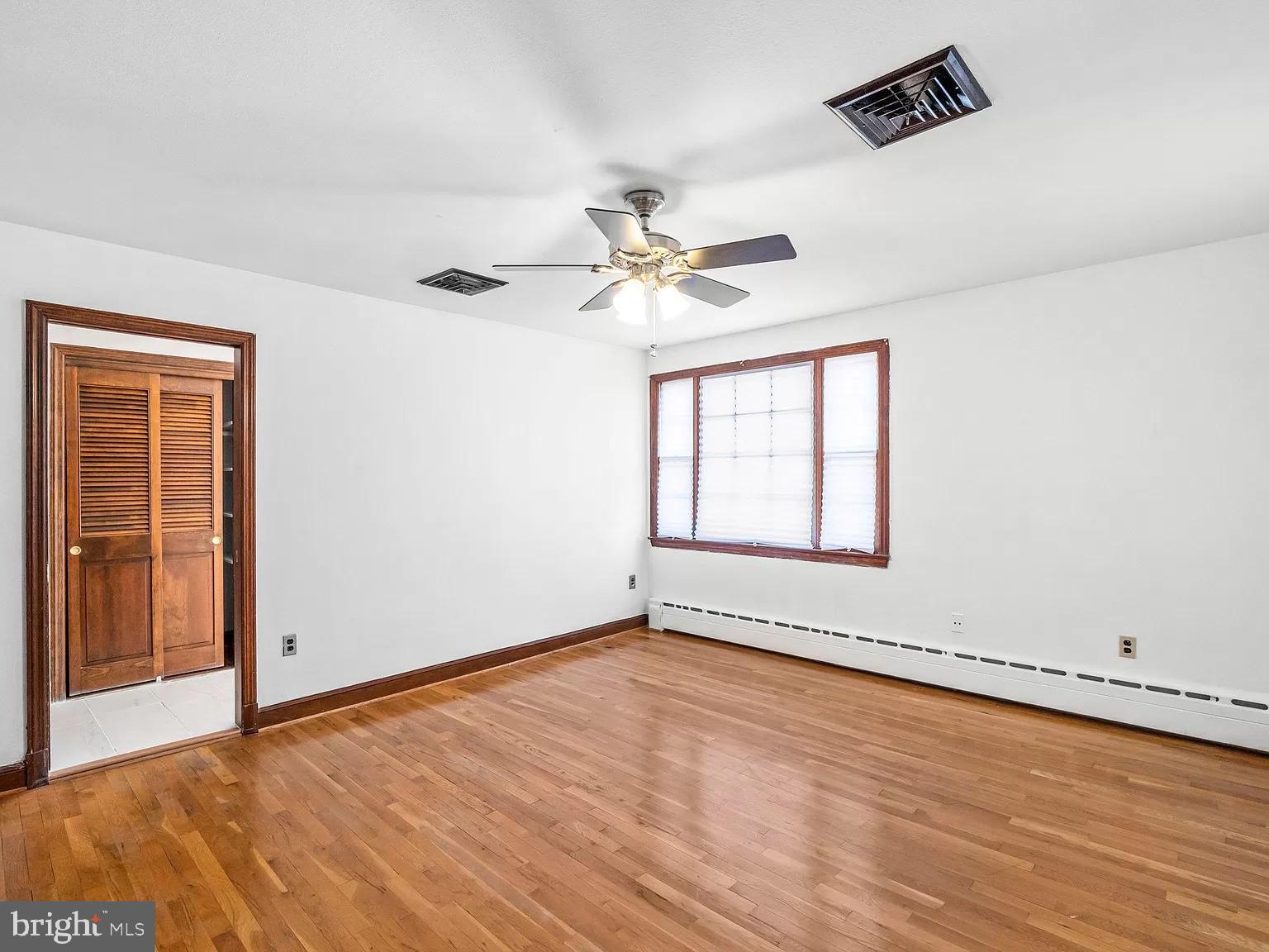 APPLE GROVE - Residential Lease