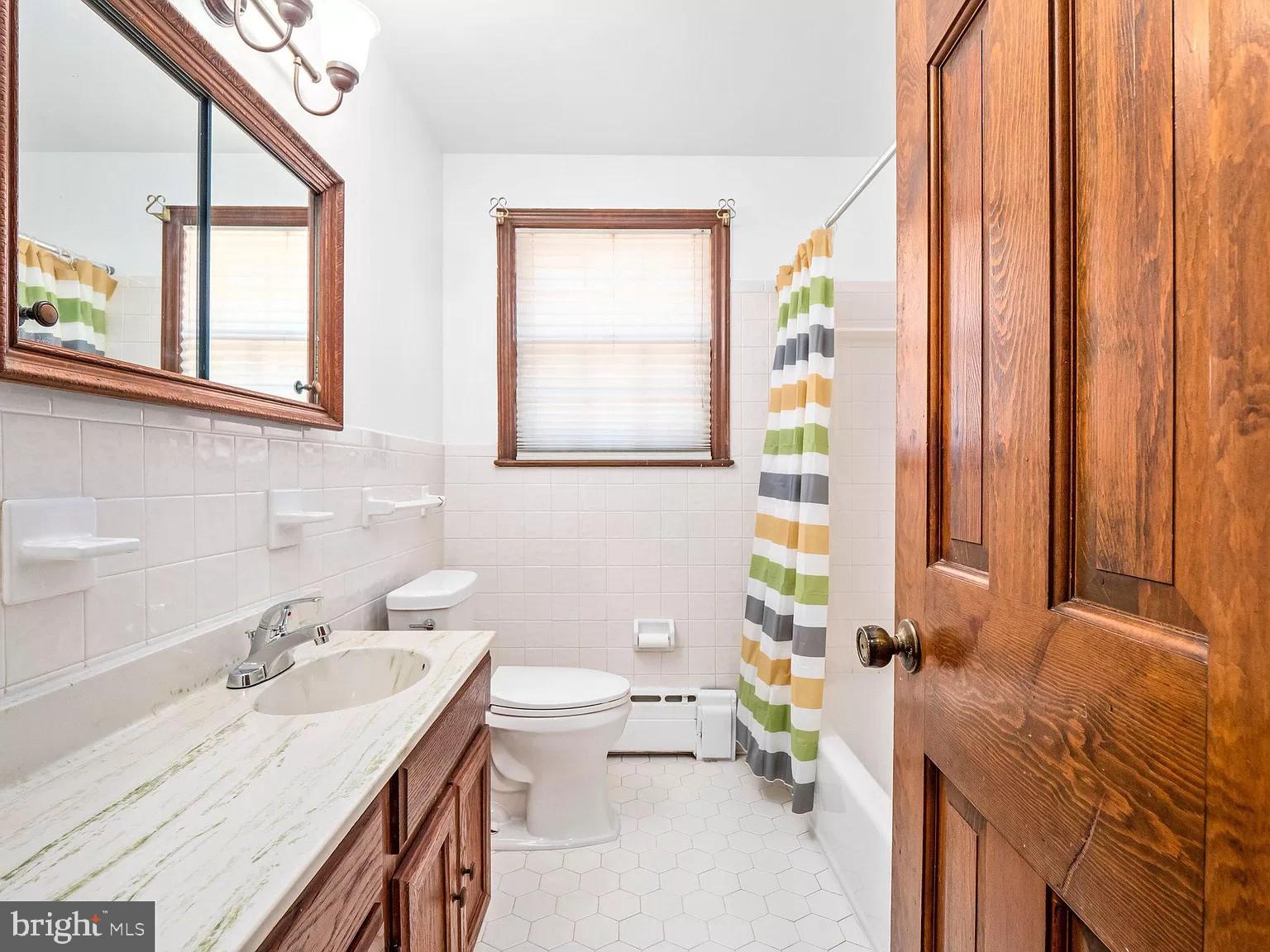 APPLE GROVE - Residential Lease