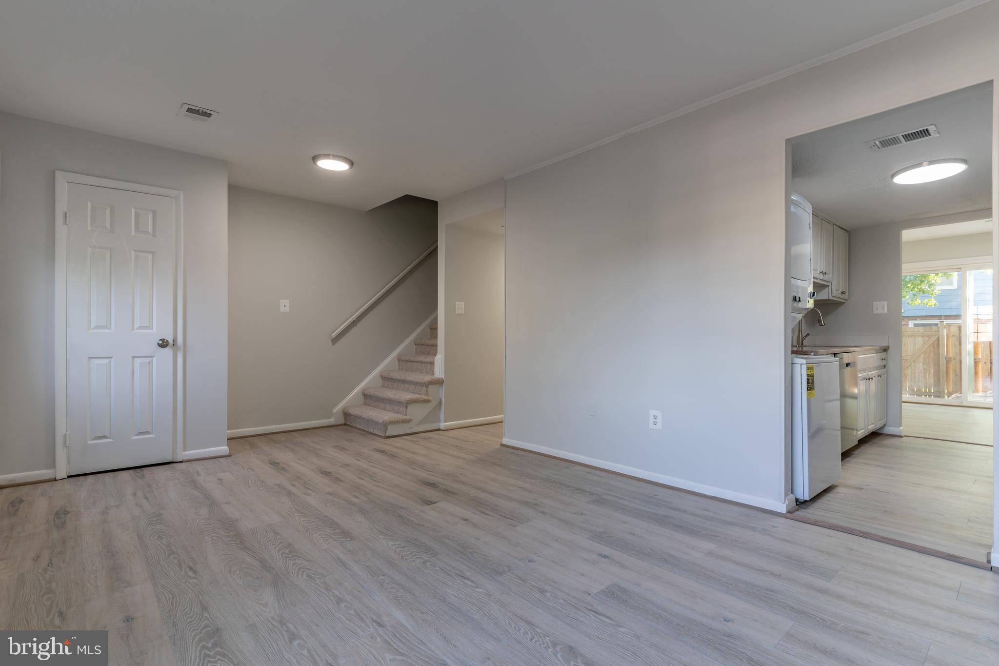 WILLIAMSTOWN - Residential