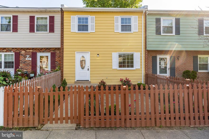 Beautiful 3 Bed 2 1/2 Bath townhome in the Williamston community. New Carpet, Fresh Paint, Upgraded Counter Tops, Many Upgrades. Must See!