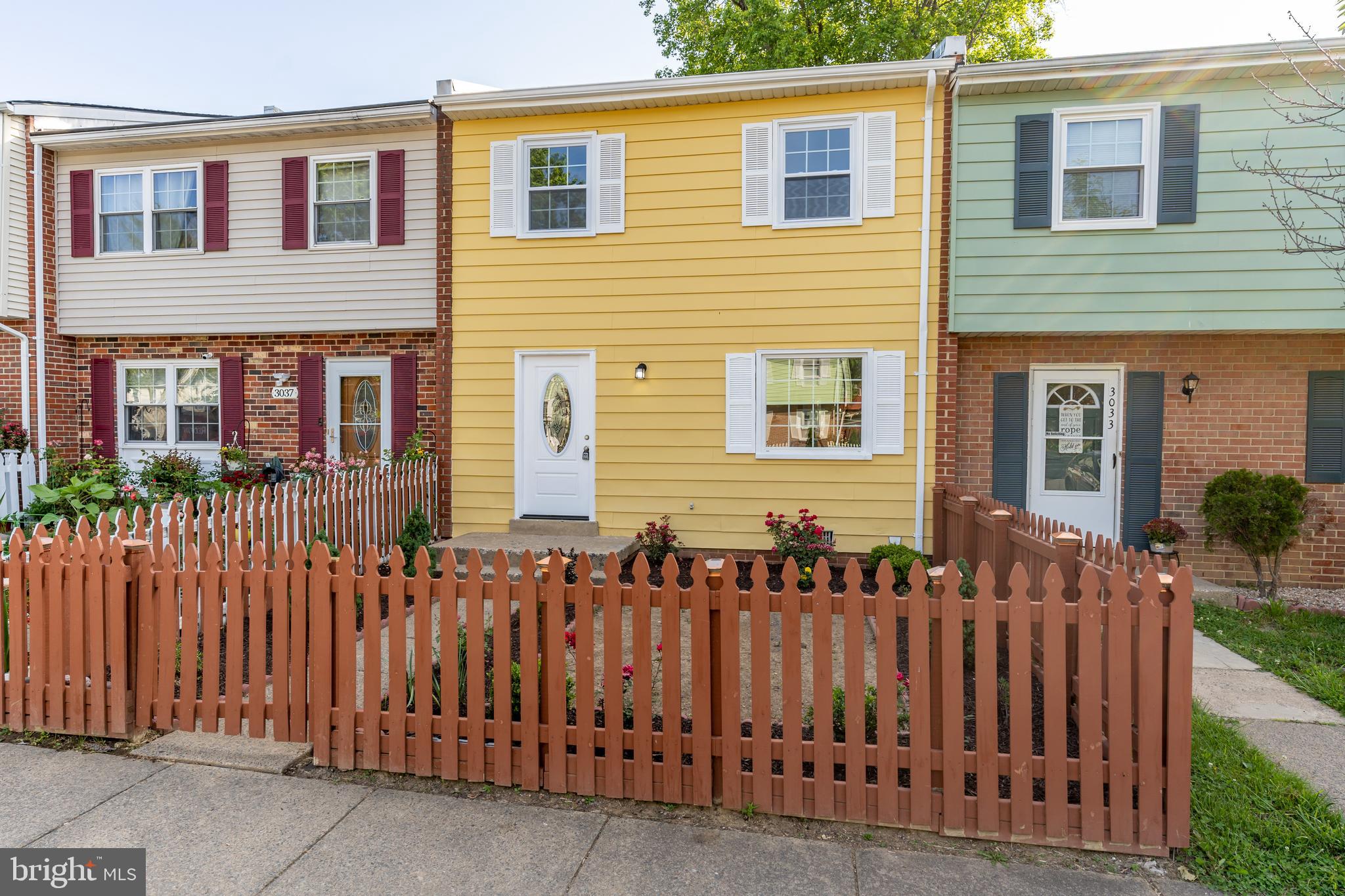 WILLIAMSTOWN - Residential