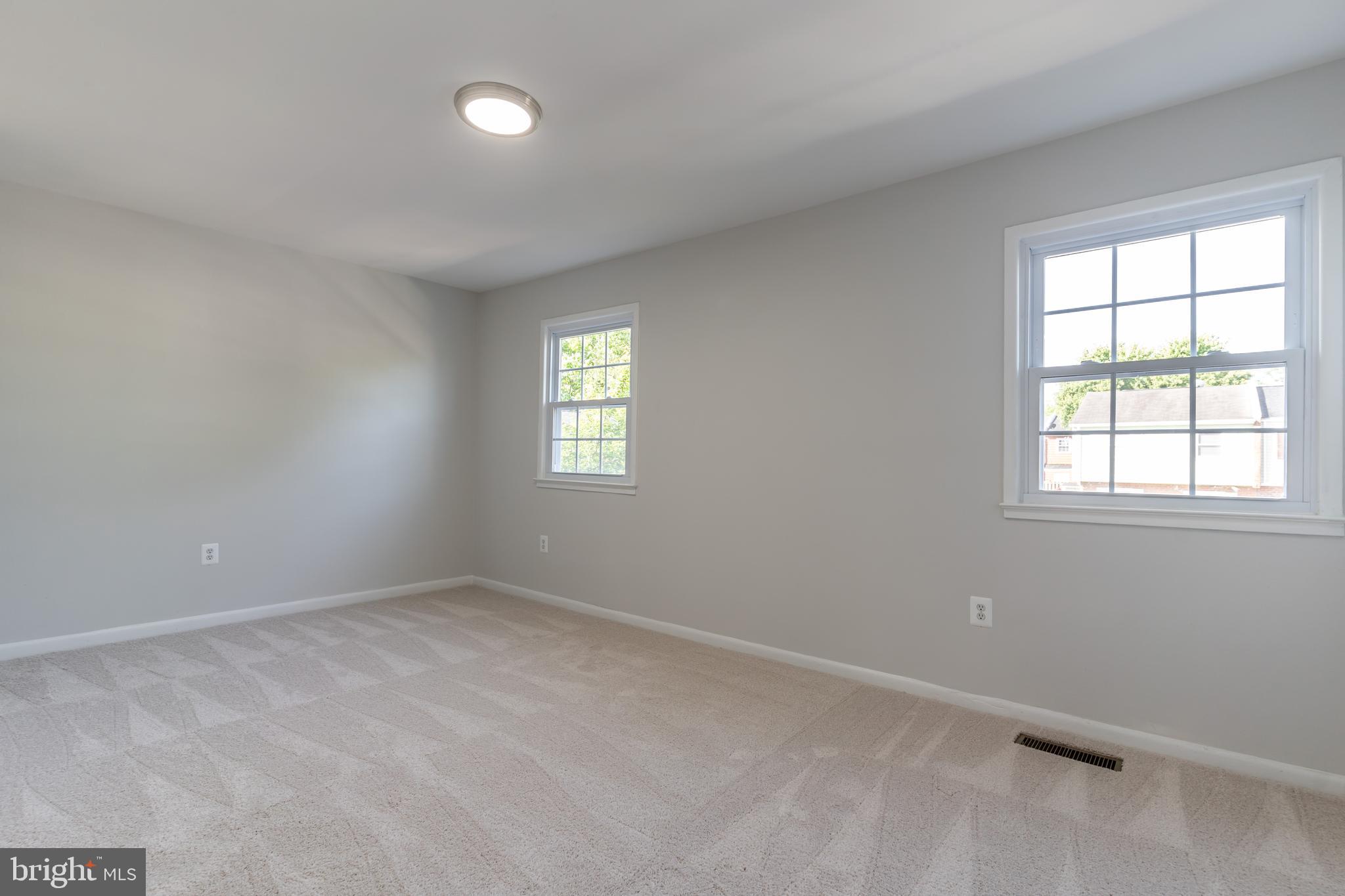 WILLIAMSTOWN - Residential