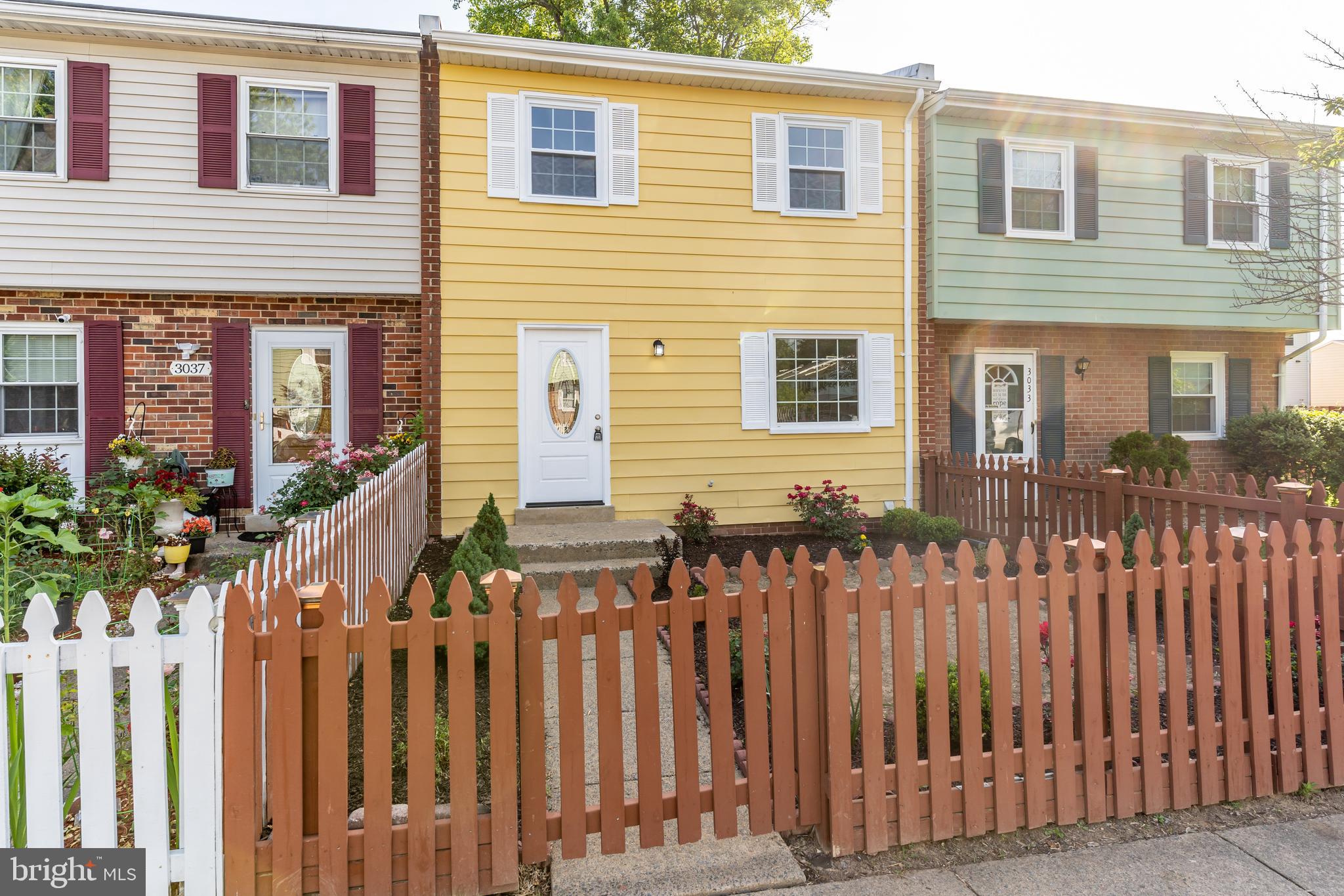 WILLIAMSTOWN - Residential