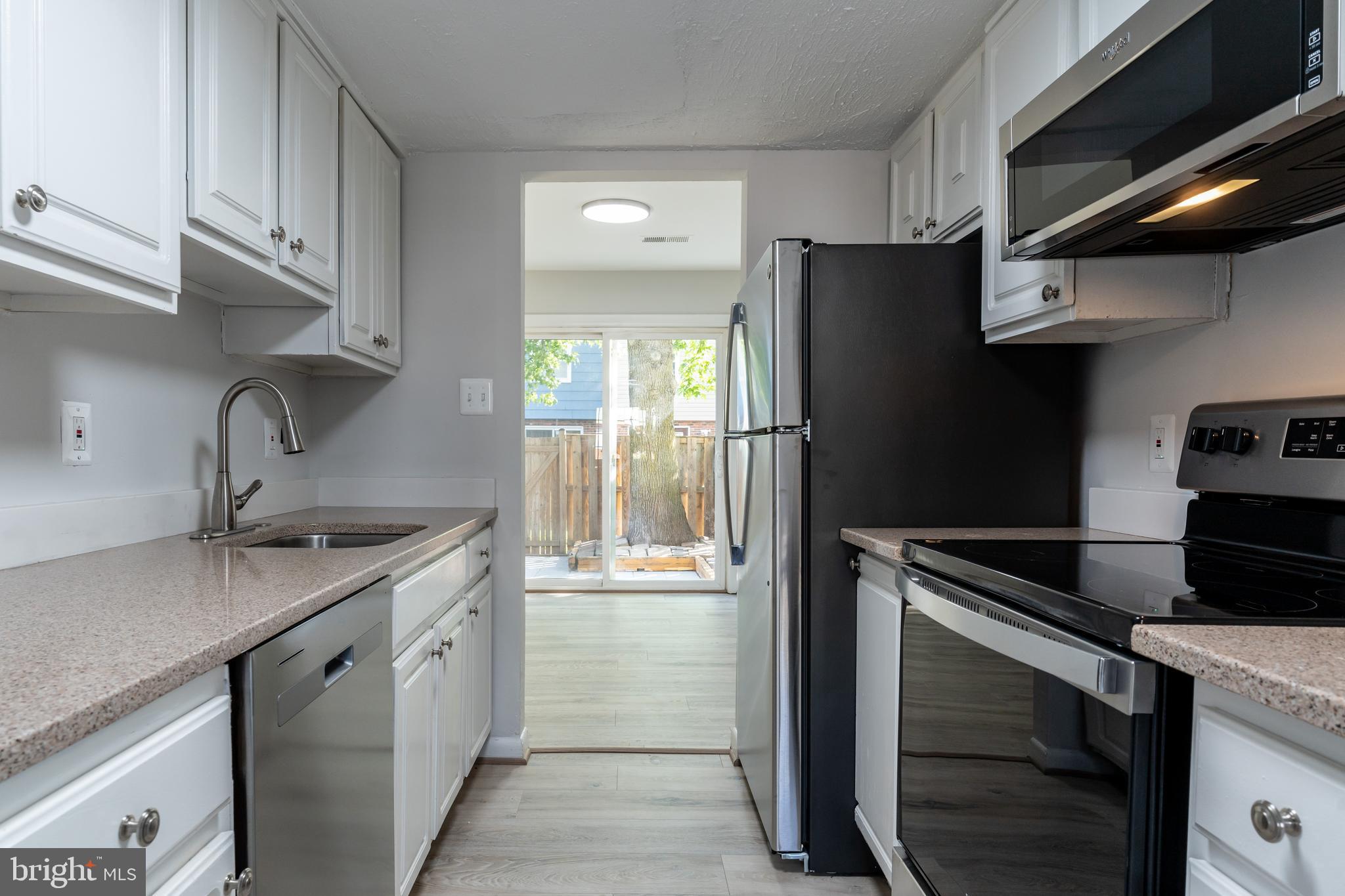 WILLIAMSTOWN - Residential