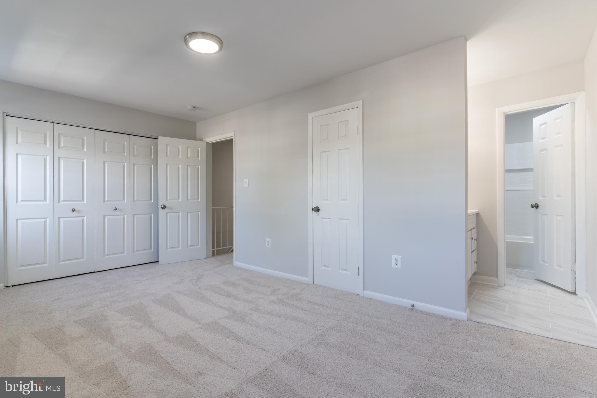 WILLIAMSTOWN - Residential