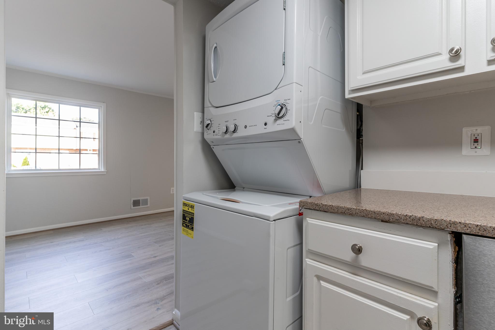 WILLIAMSTOWN - Residential