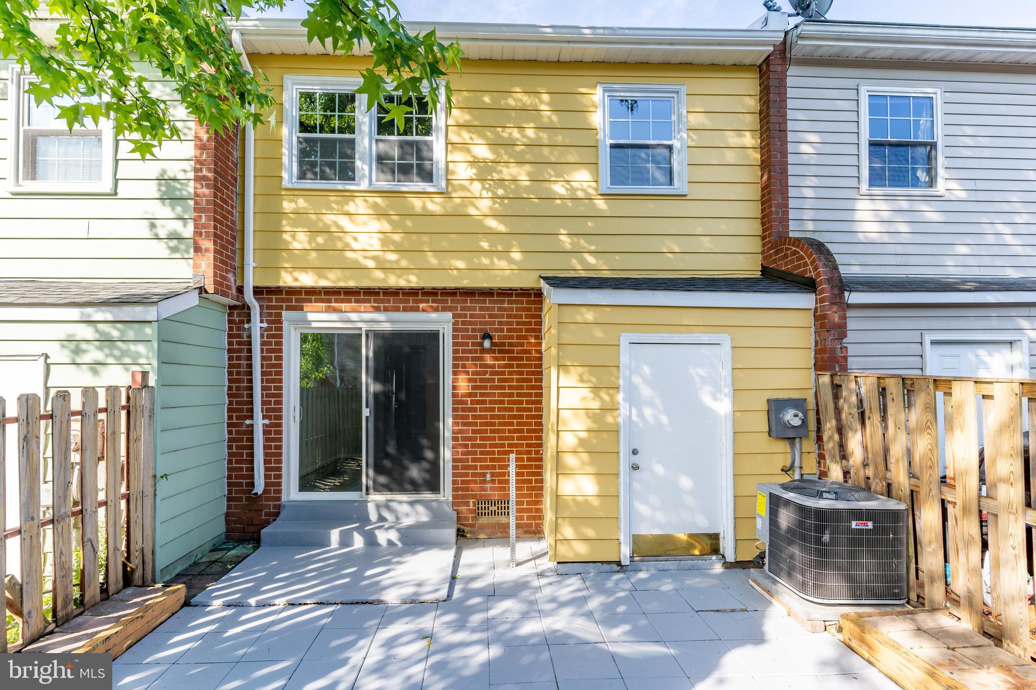 WILLIAMSTOWN - Residential