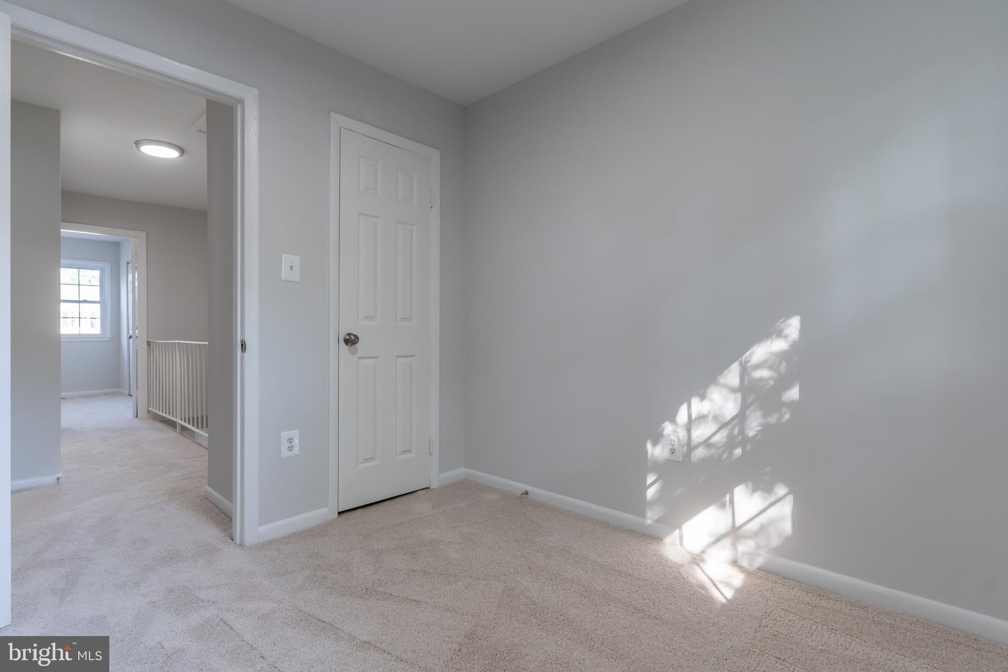 WILLIAMSTOWN - Residential