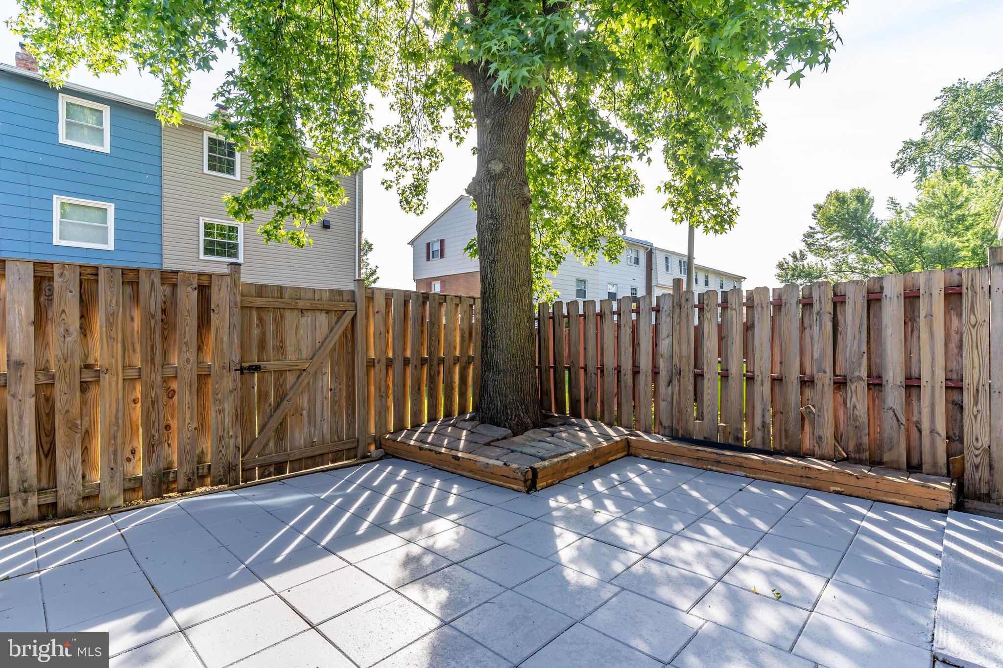 WILLIAMSTOWN - Residential