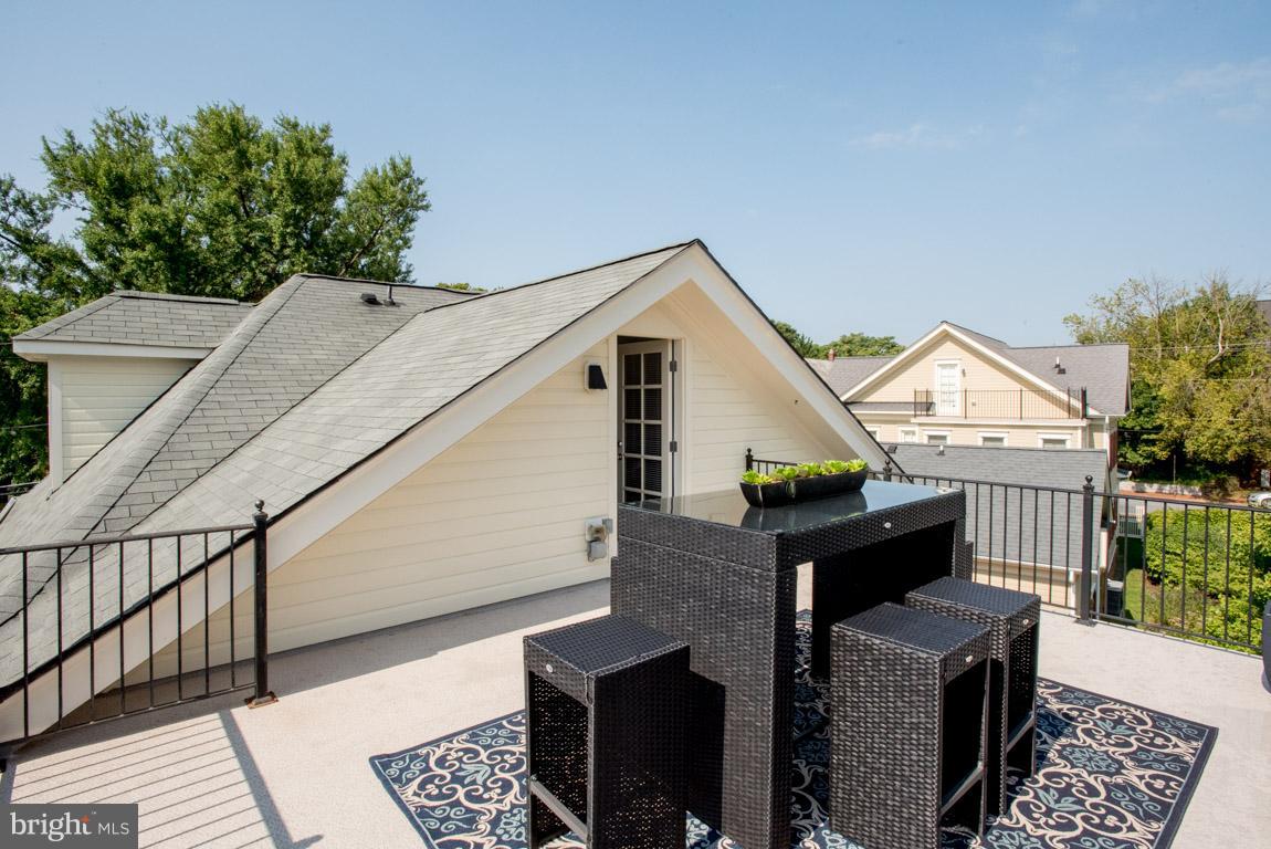 ACTONS LANDING CONDOS - Residential