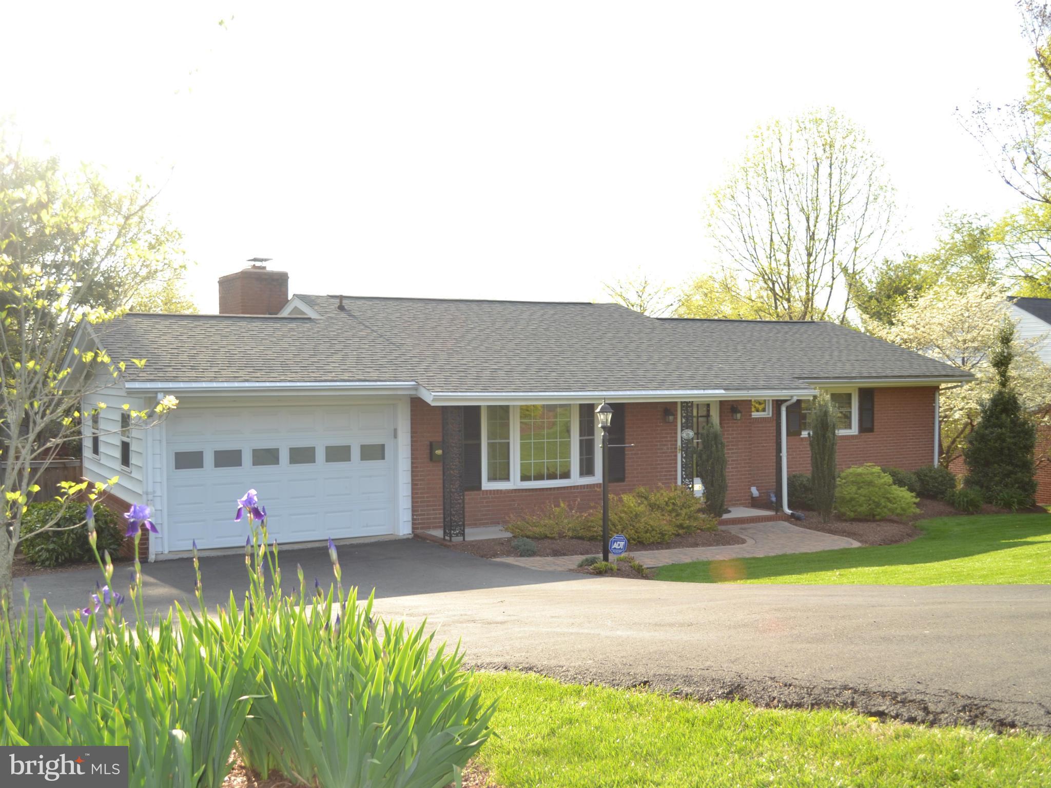 OAKLAWN - Residential Lease