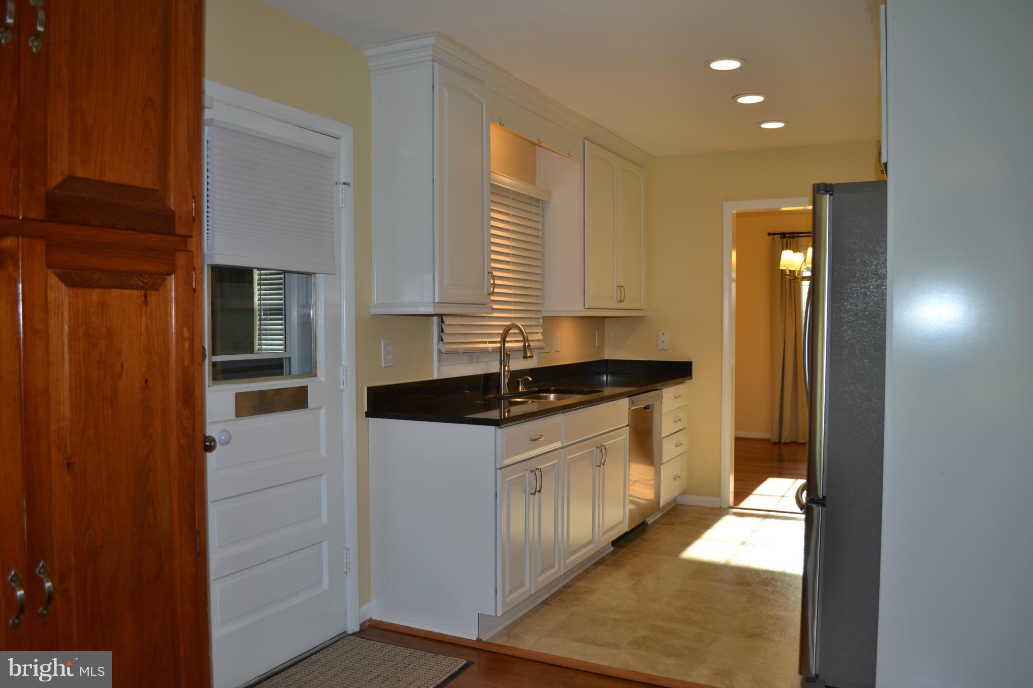 OAKLAWN - Residential Lease