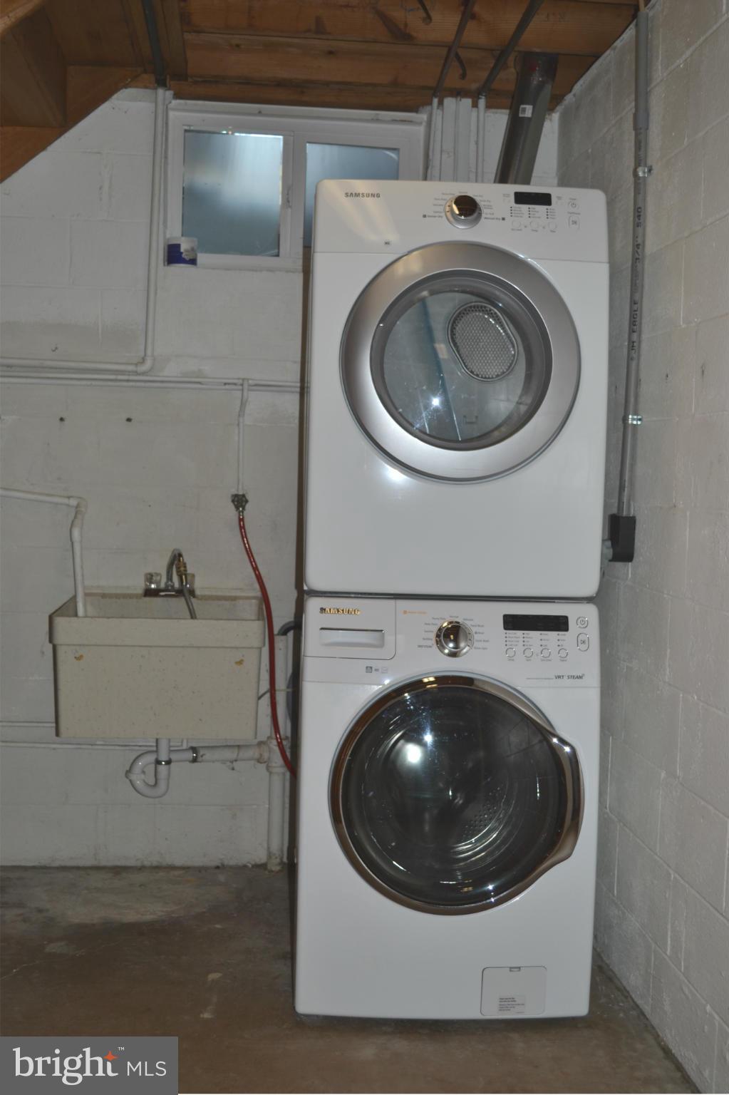 OAKLAWN - Residential Lease