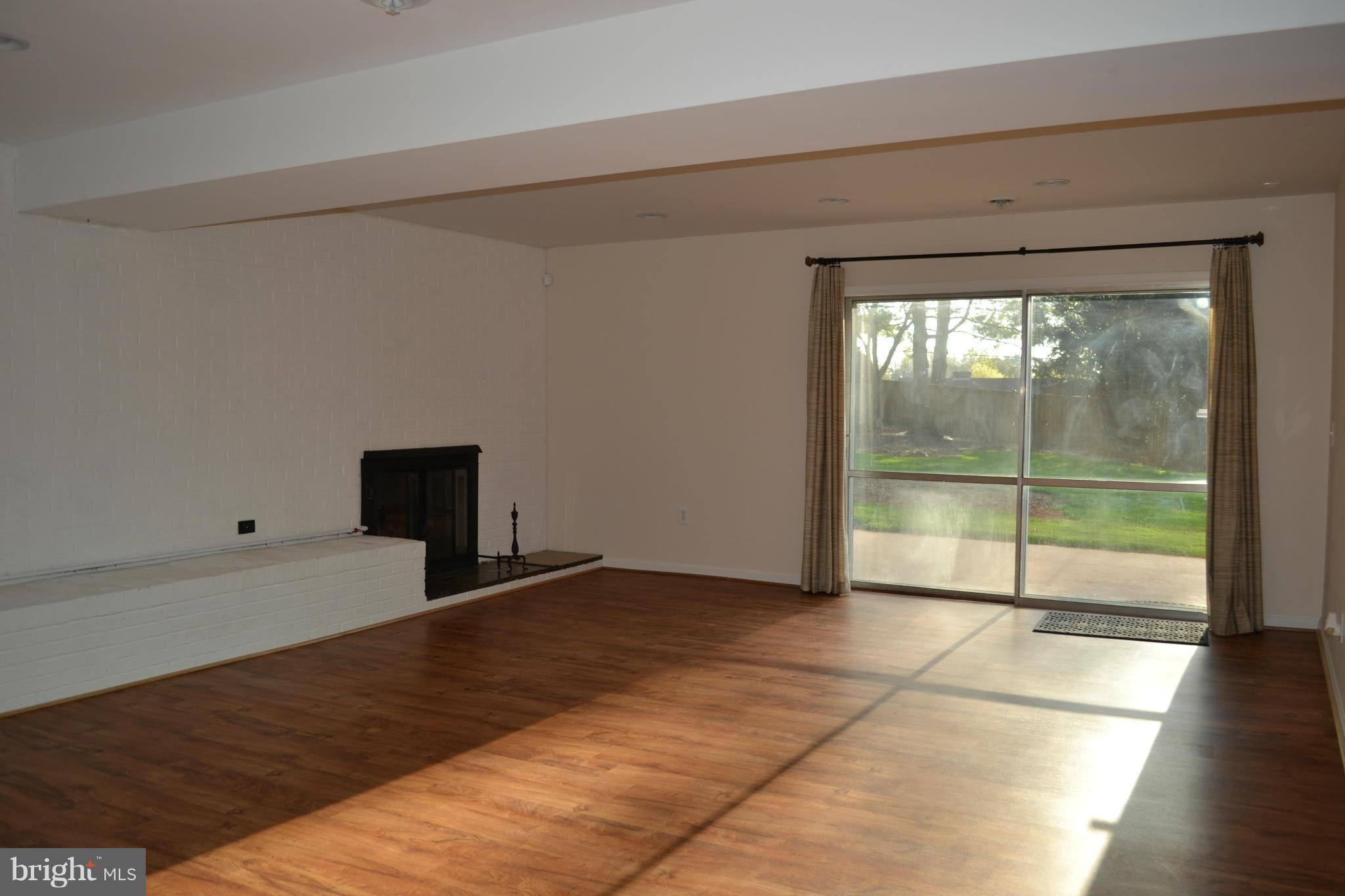 OAKLAWN - Residential Lease