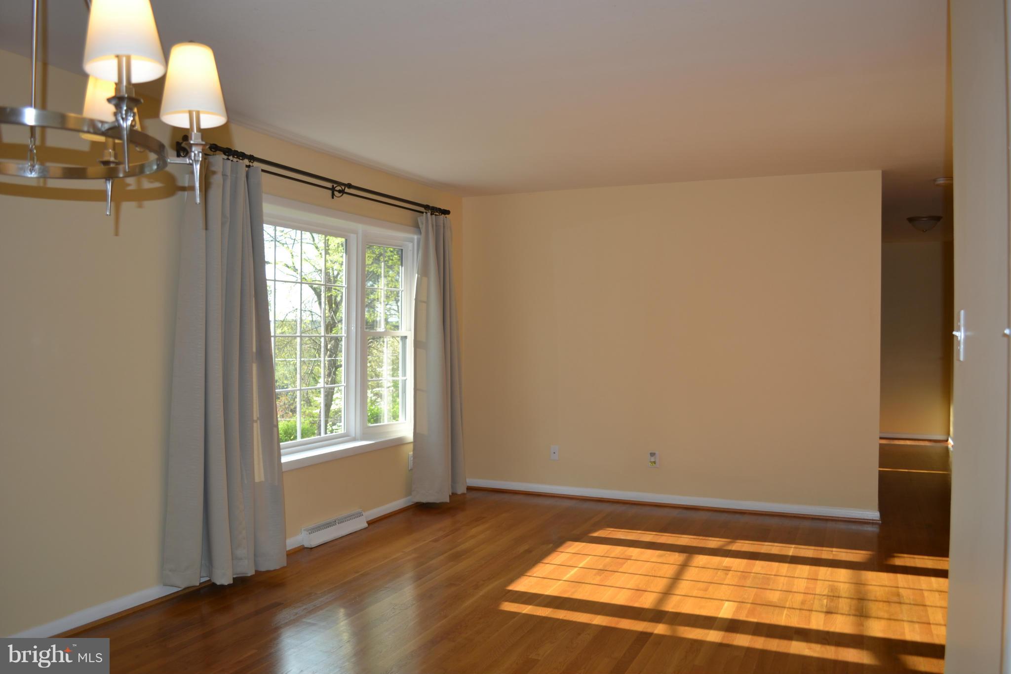 OAKLAWN - Residential Lease