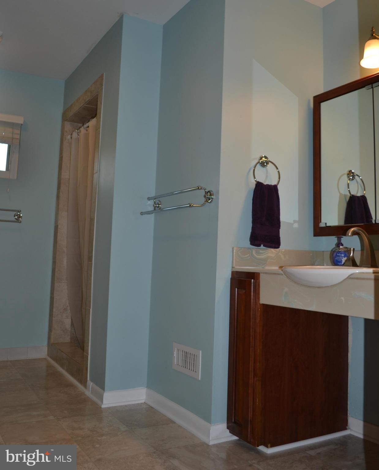 OAKLAWN - Residential Lease