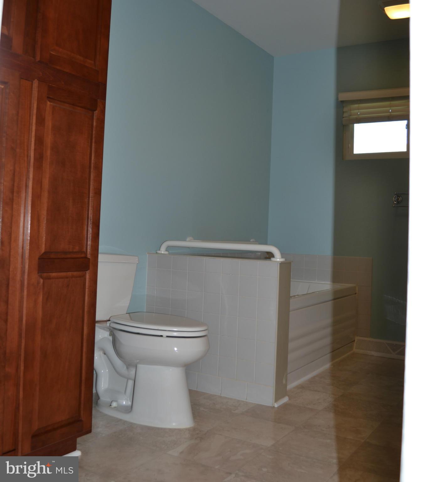 OAKLAWN - Residential Lease