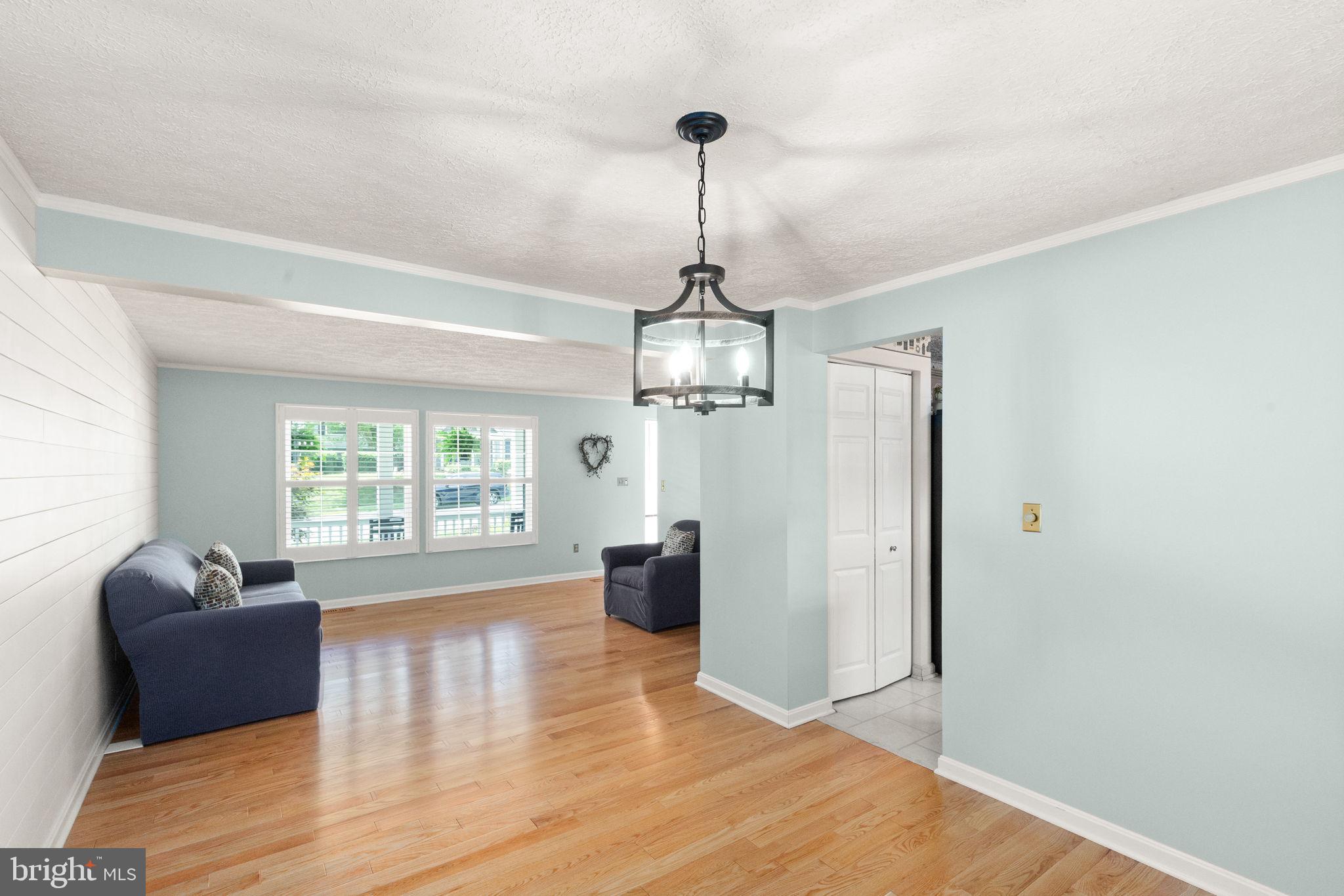 LAUREL VALLEY - Residential