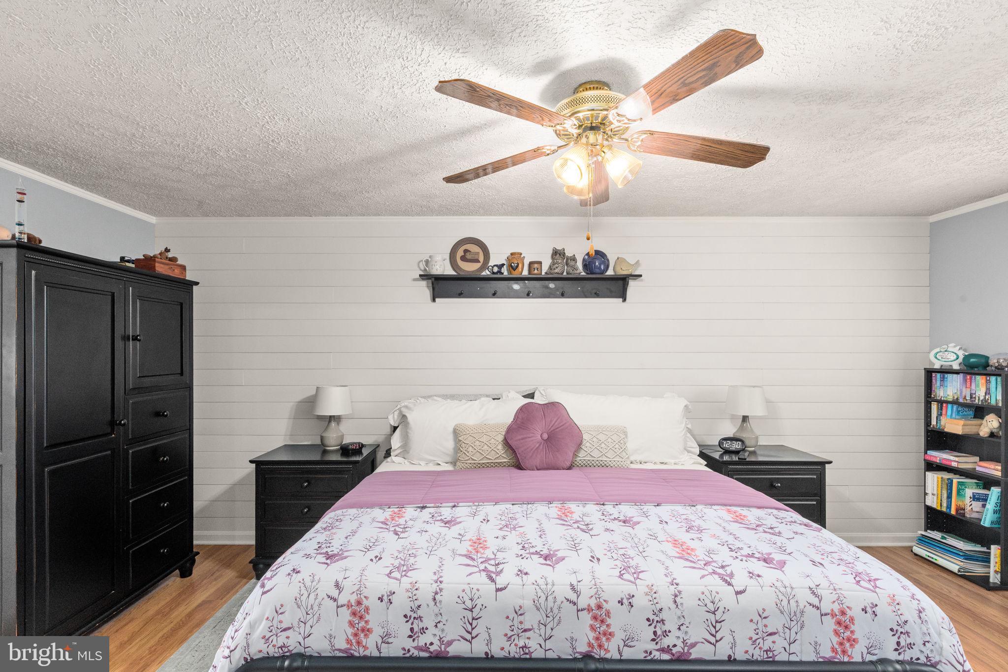 LAUREL VALLEY - Residential