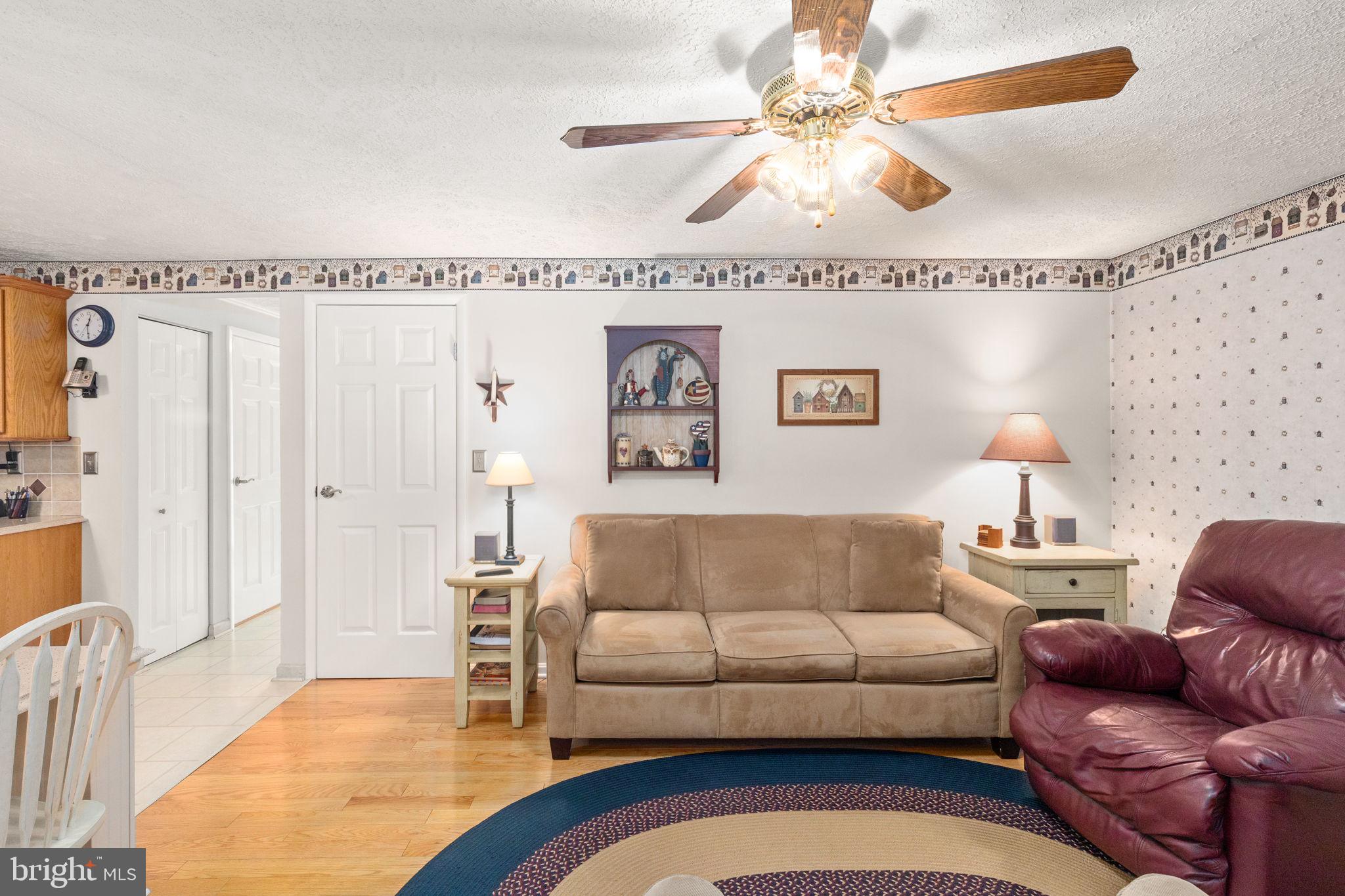 LAUREL VALLEY - Residential