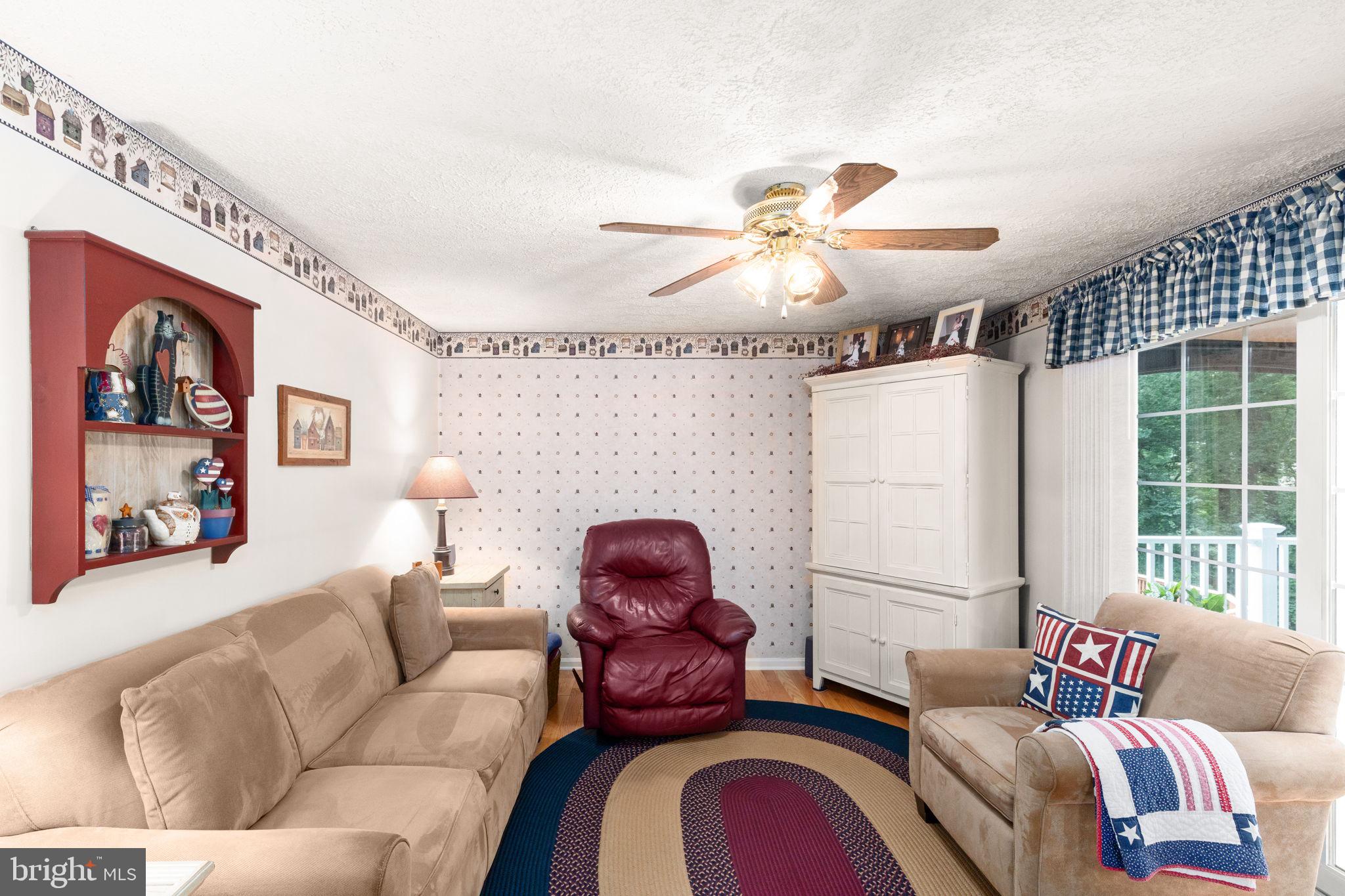 LAUREL VALLEY - Residential