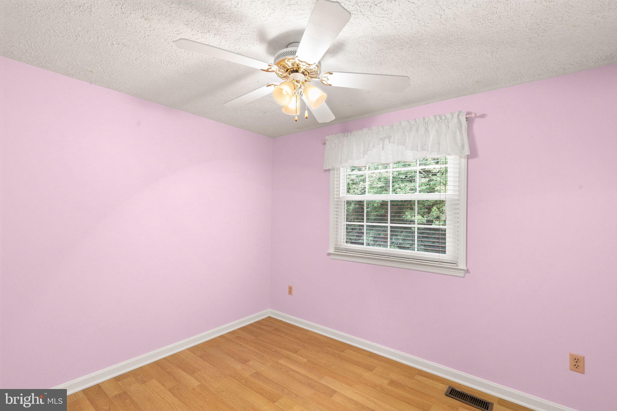 LAUREL VALLEY - Residential