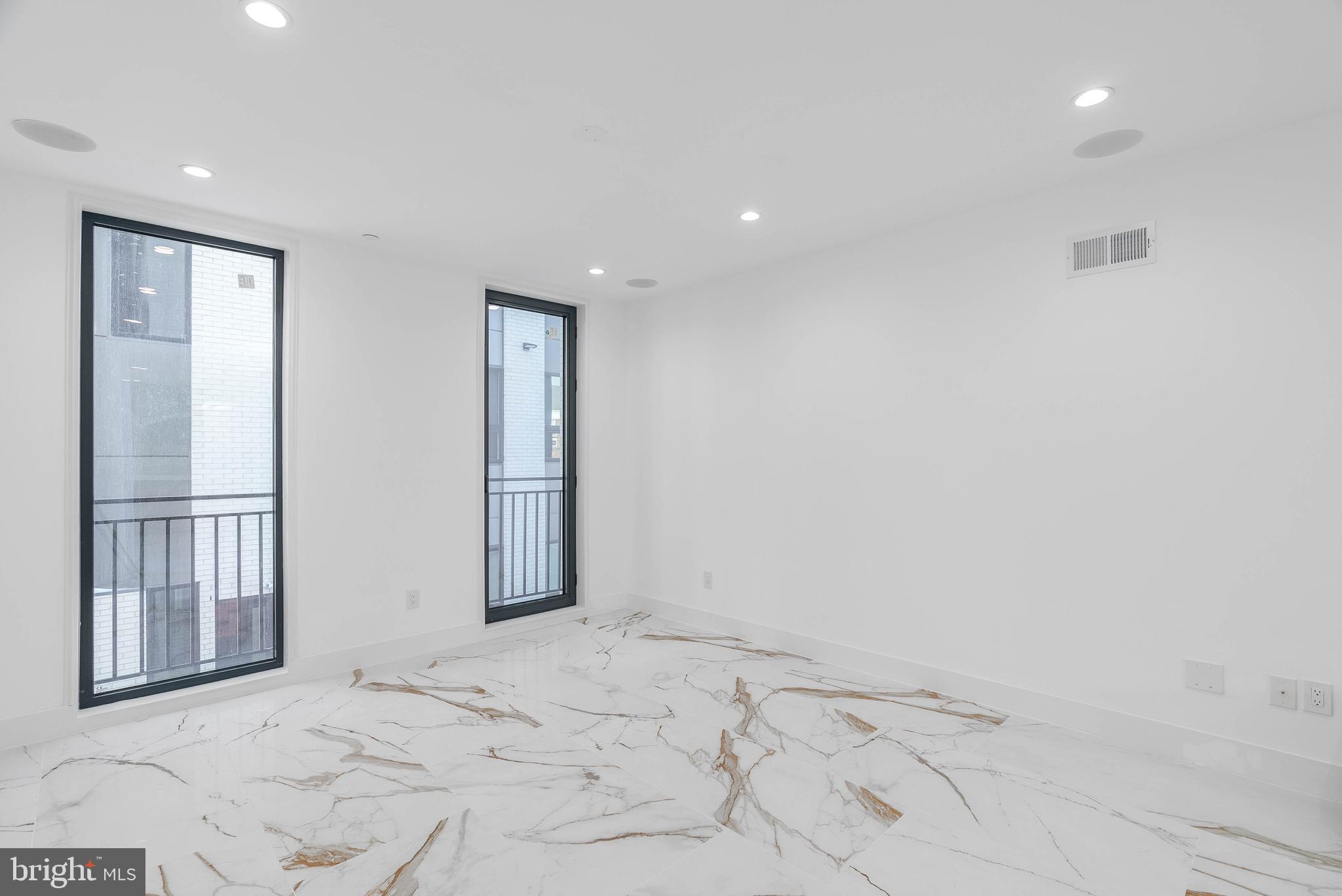 PACKER PARK - Residential
