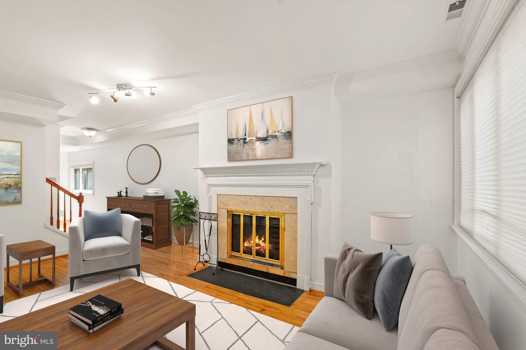 1236 ETON COURT NW T19