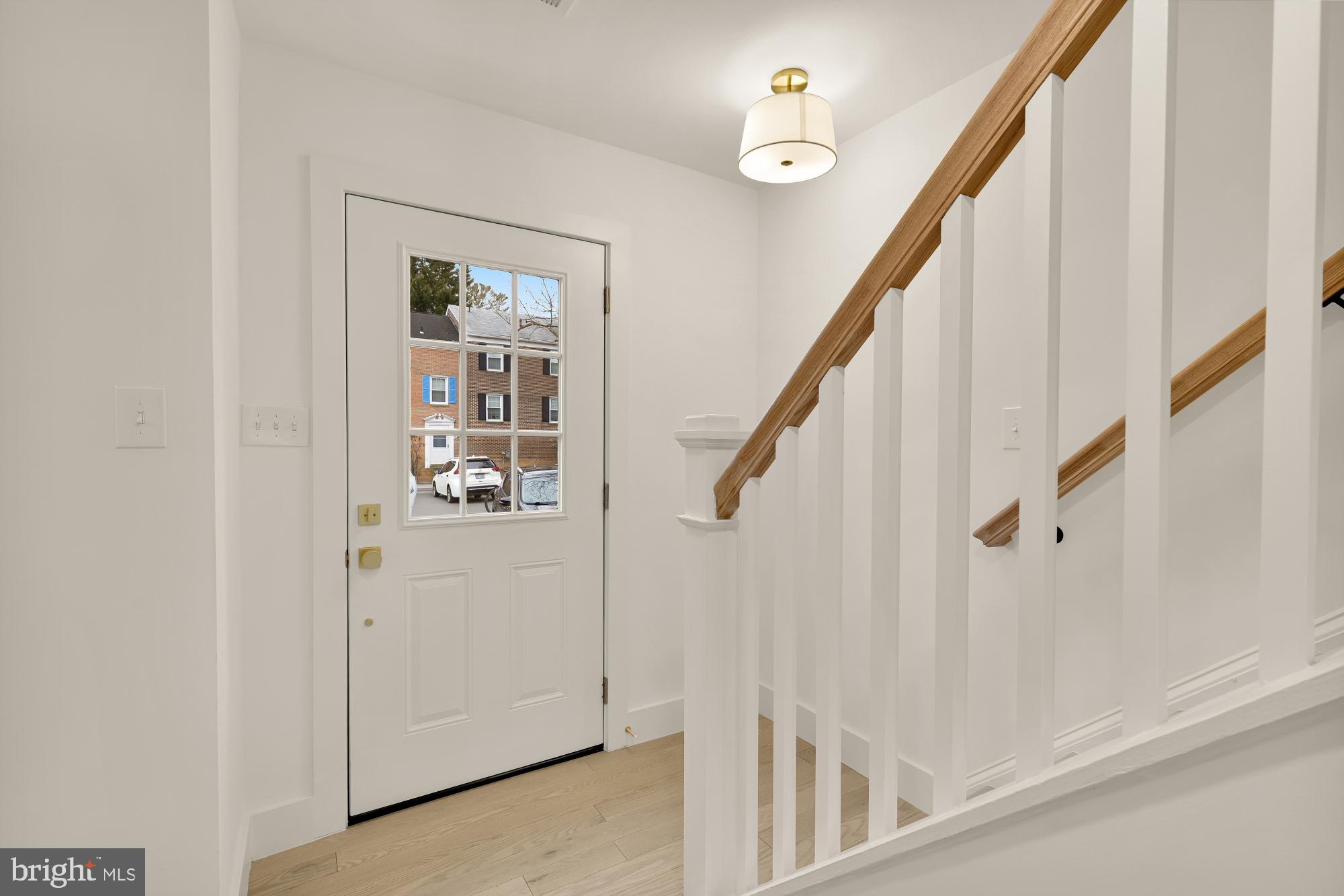 LAKE BRADDOCK - Residential