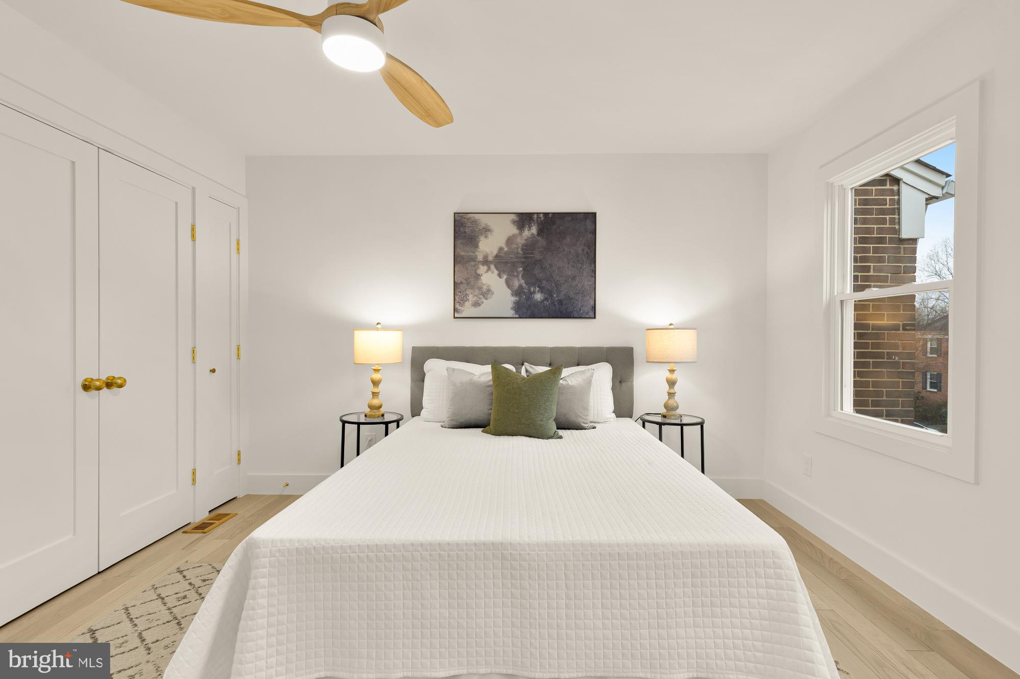 LAKE BRADDOCK - Residential