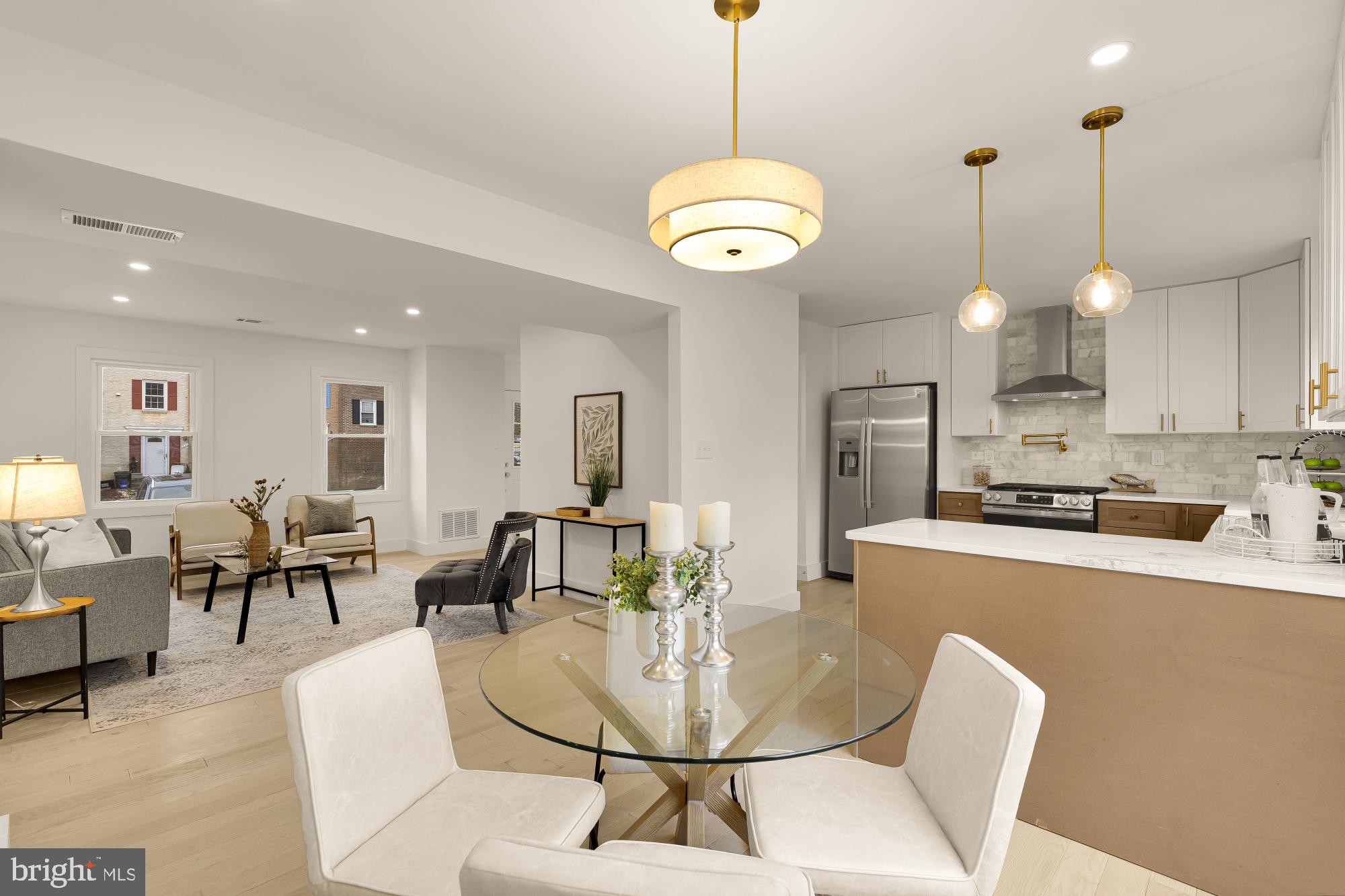 LAKE BRADDOCK - Residential