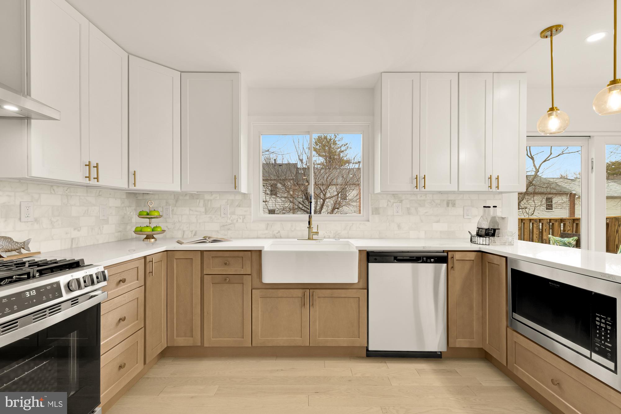 LAKE BRADDOCK - Residential