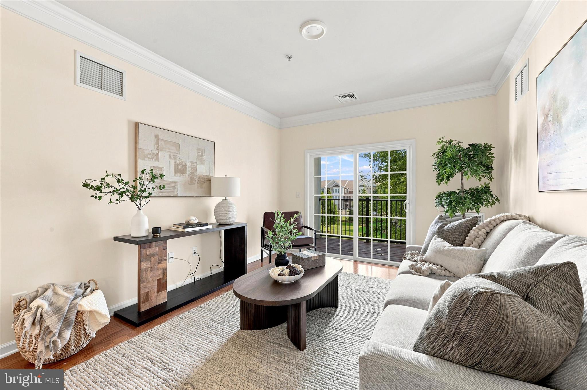 322 CREEKSIDE DRIVE
