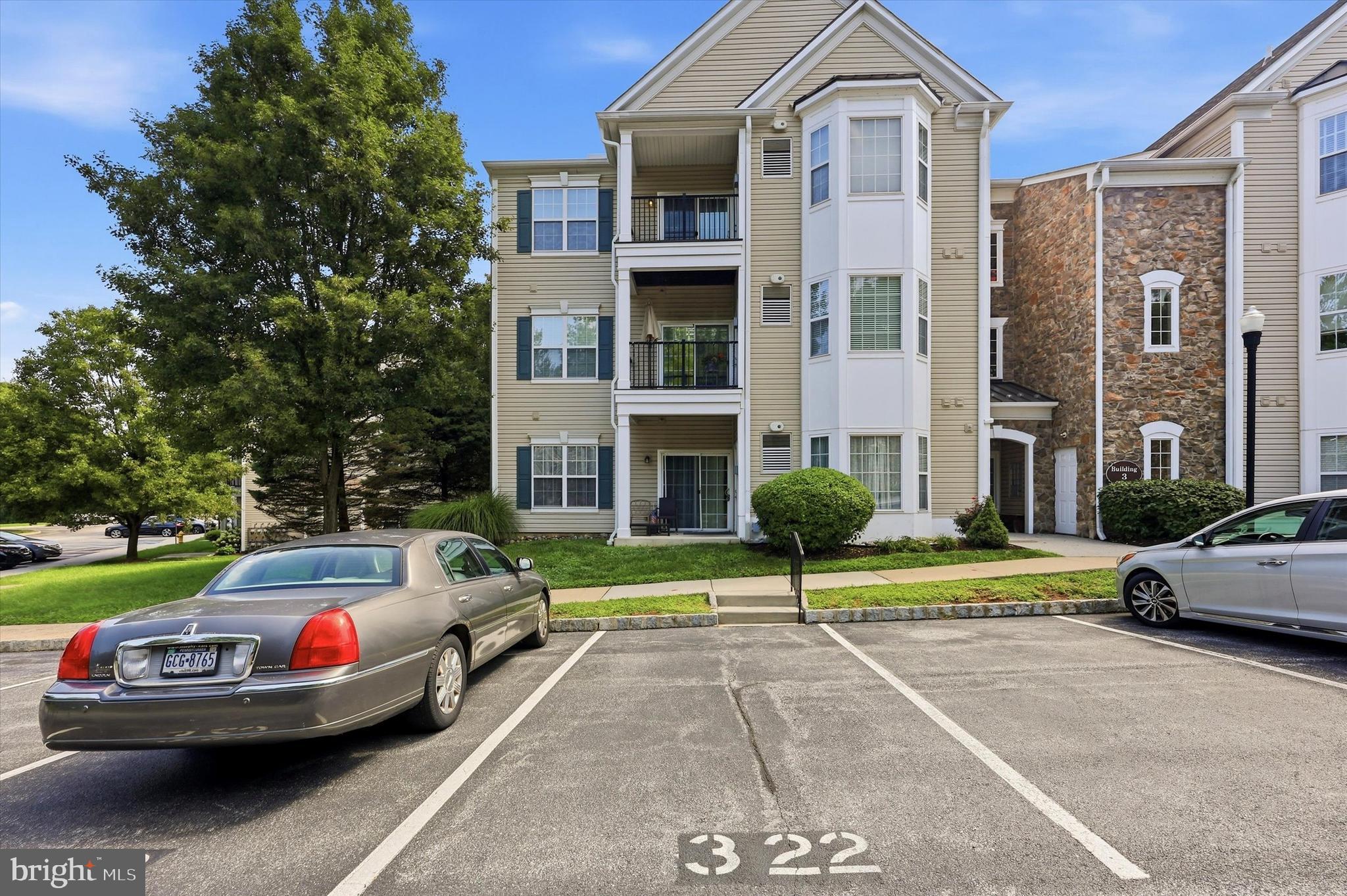 322 CREEKSIDE DRIVE